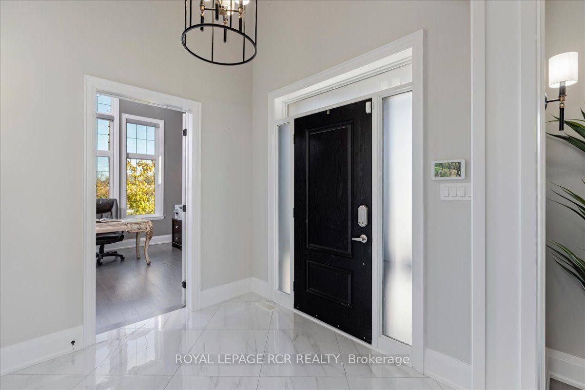 47 Carondale Square Property Photo 5