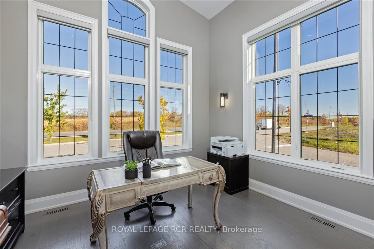 47 Carondale Square Property Photo 6