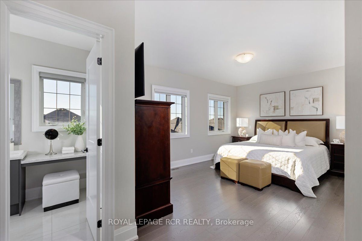 47 Carondale Square Property Photo 16