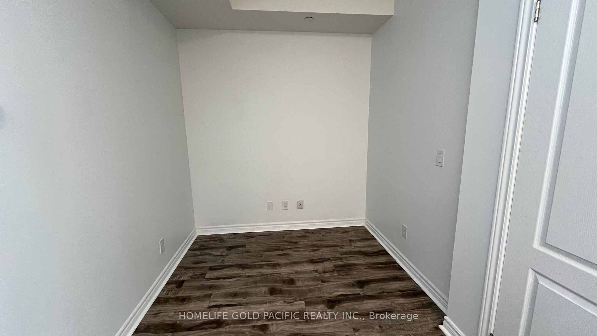 8323 Kennedy Road 312 Property Photo 16