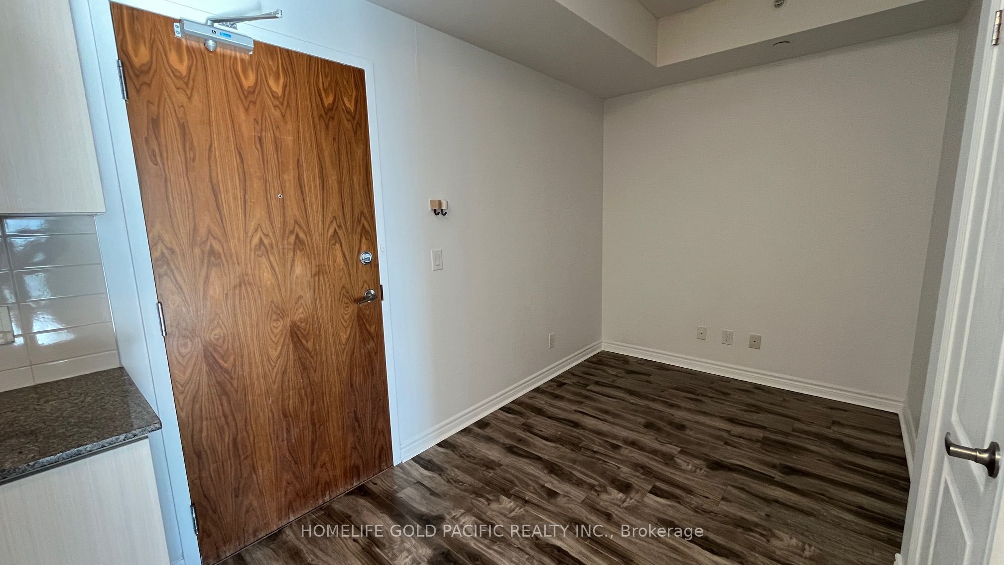 8323 Kennedy Road 312 Property Photo 17