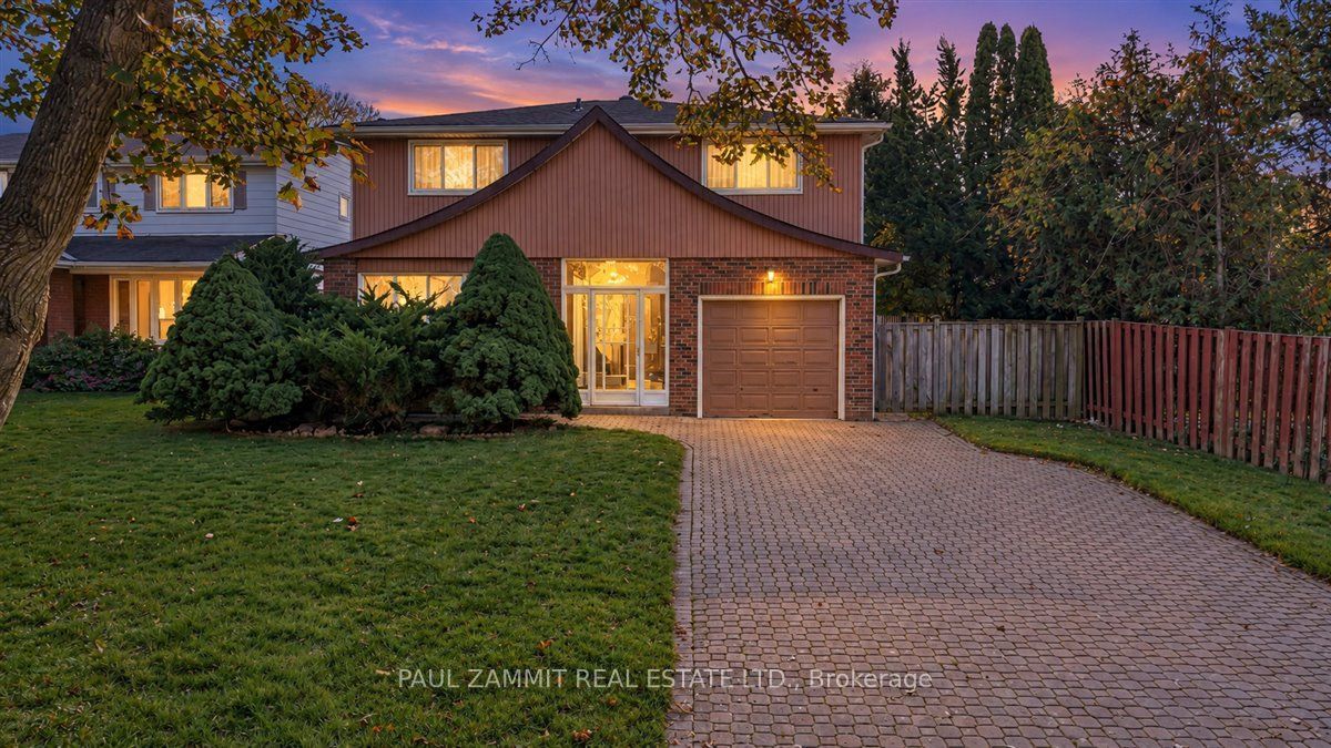 33 Coral Harbour Crescent Property Photo 1