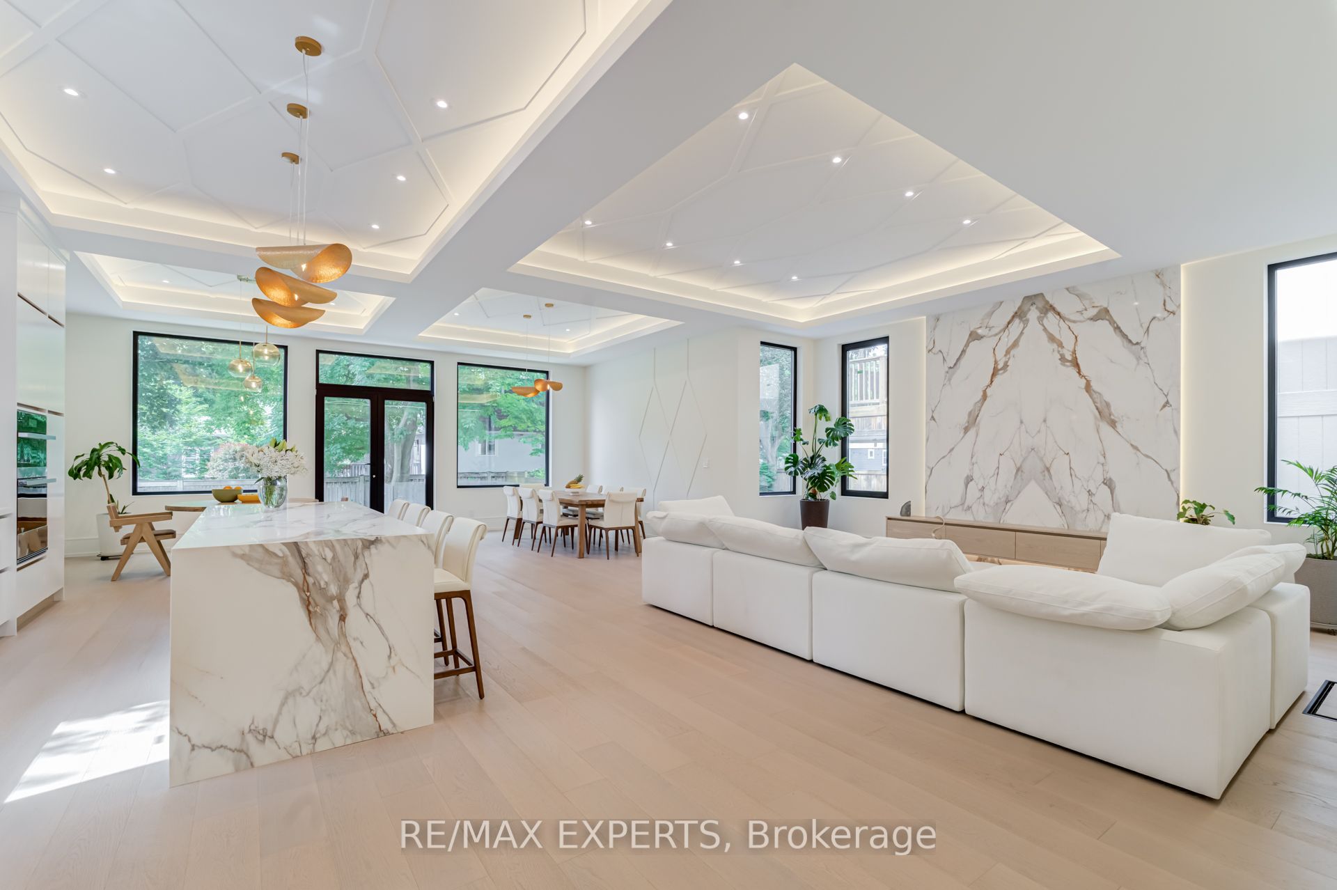 84 Mosley Street Property Photo 8