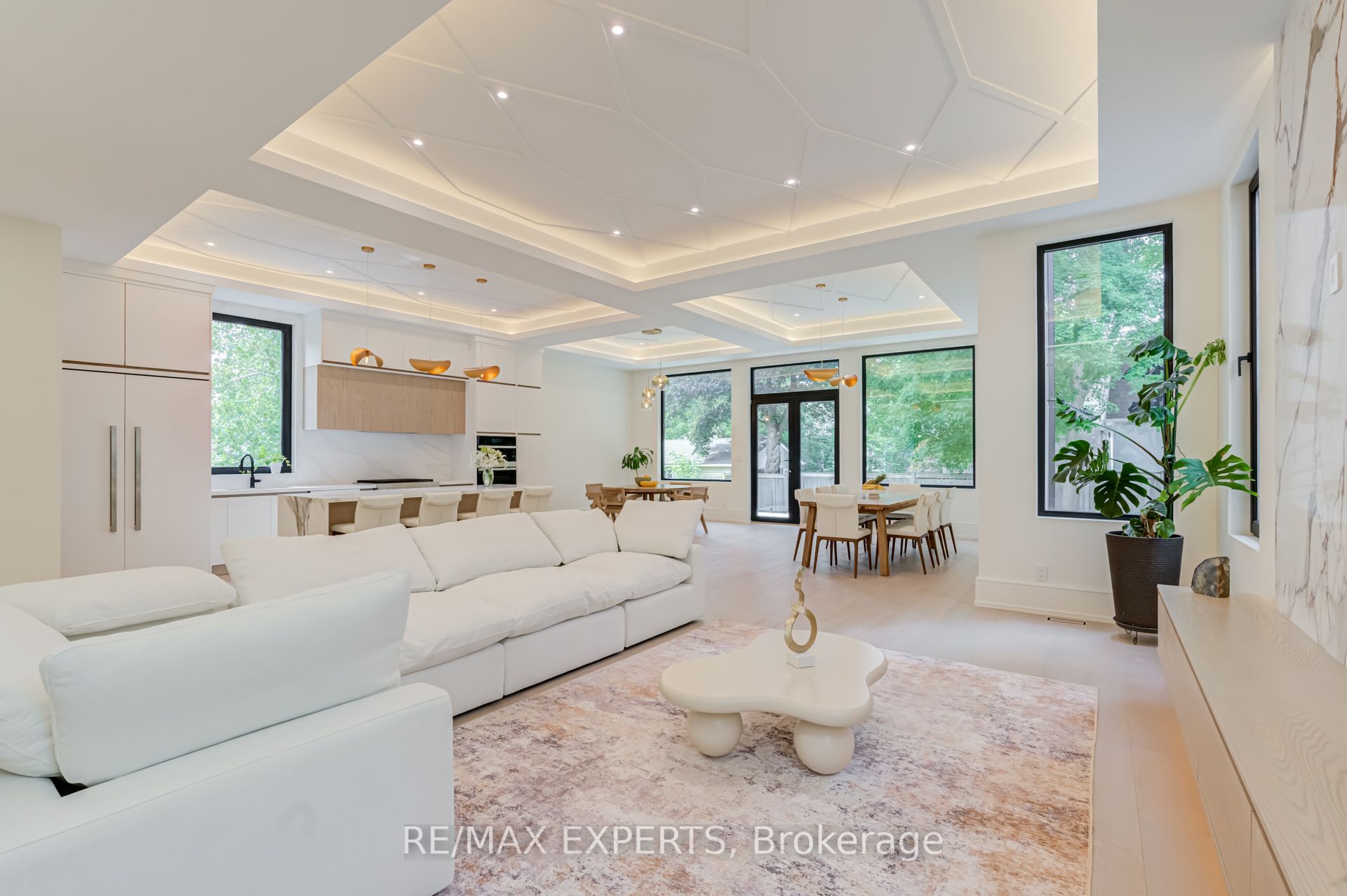 84 Mosley Street Property Photo 11
