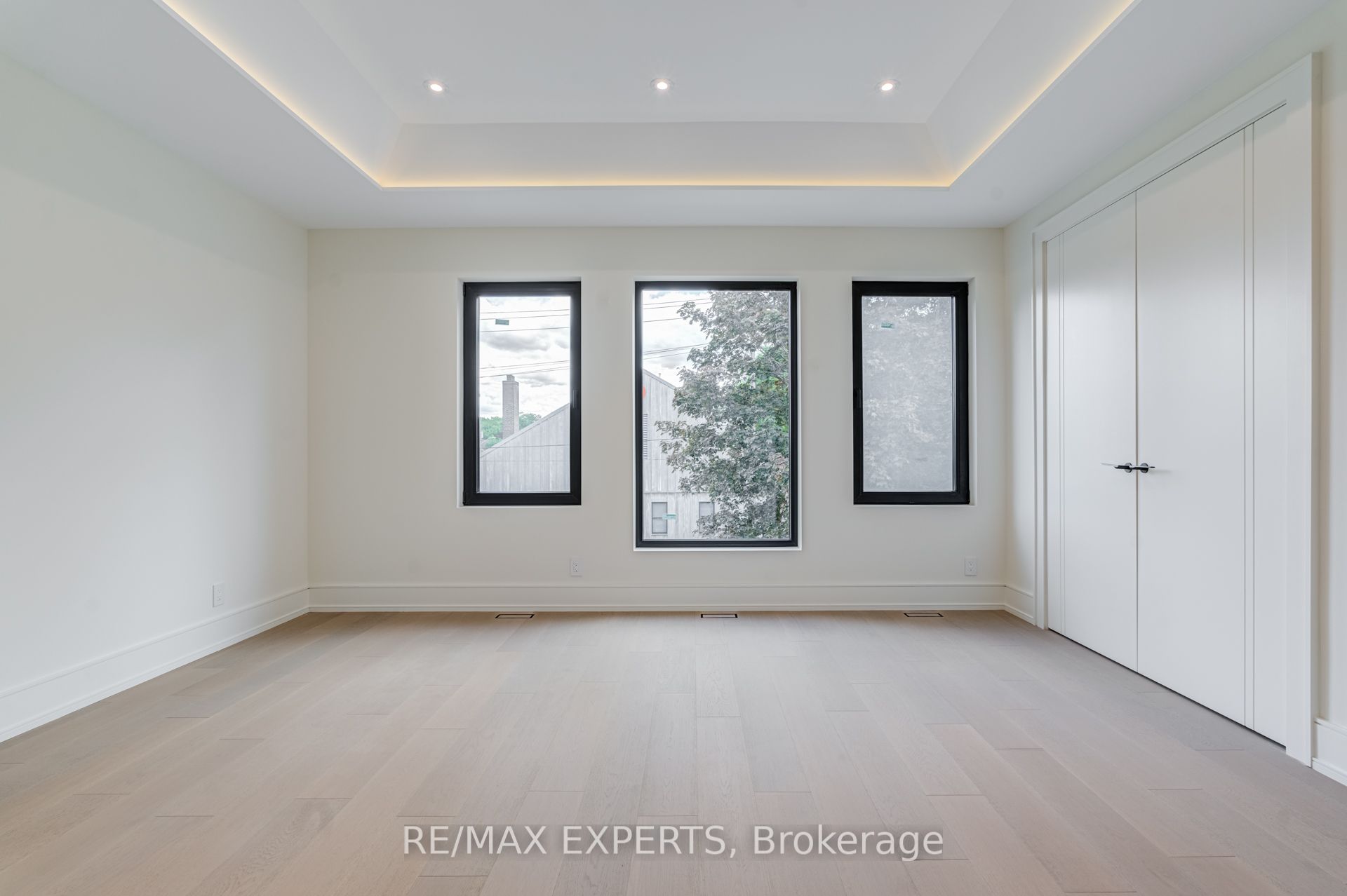 84 Mosley Street Property Photo 34