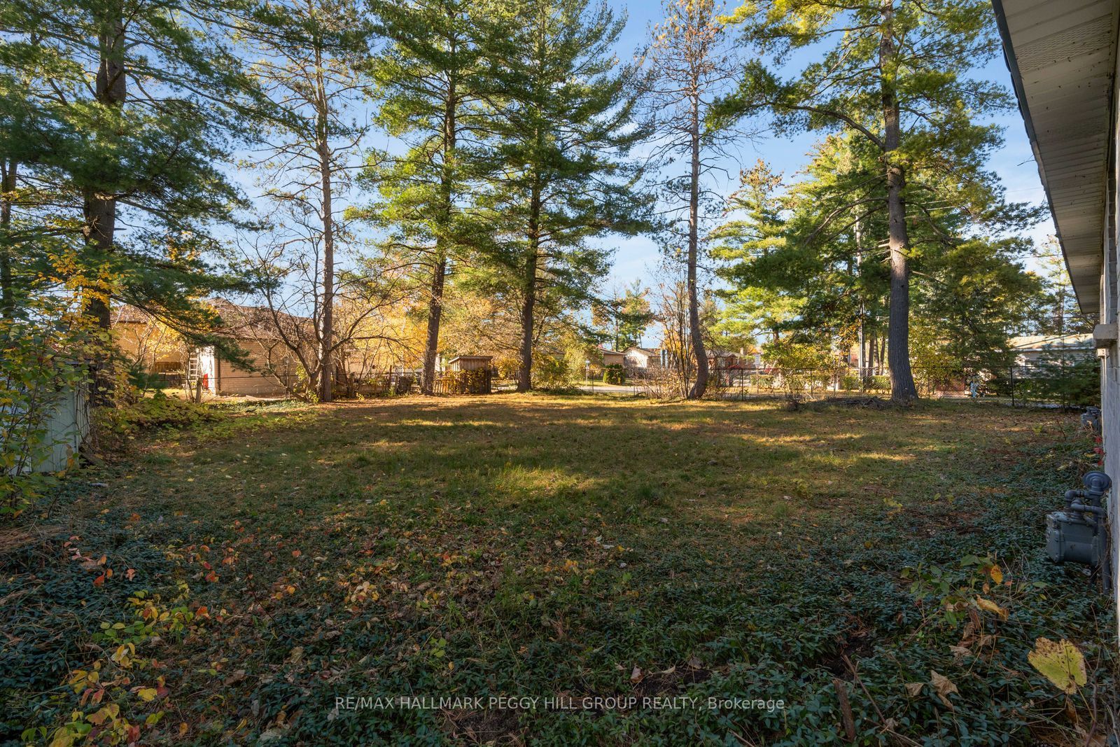 24 Lee Avenue Property Photo 2