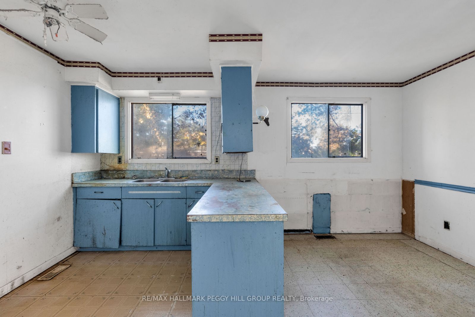 24 Lee Avenue Property Photo 3
