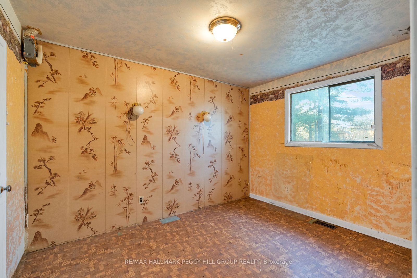 24 Lee Avenue Property Photo 7