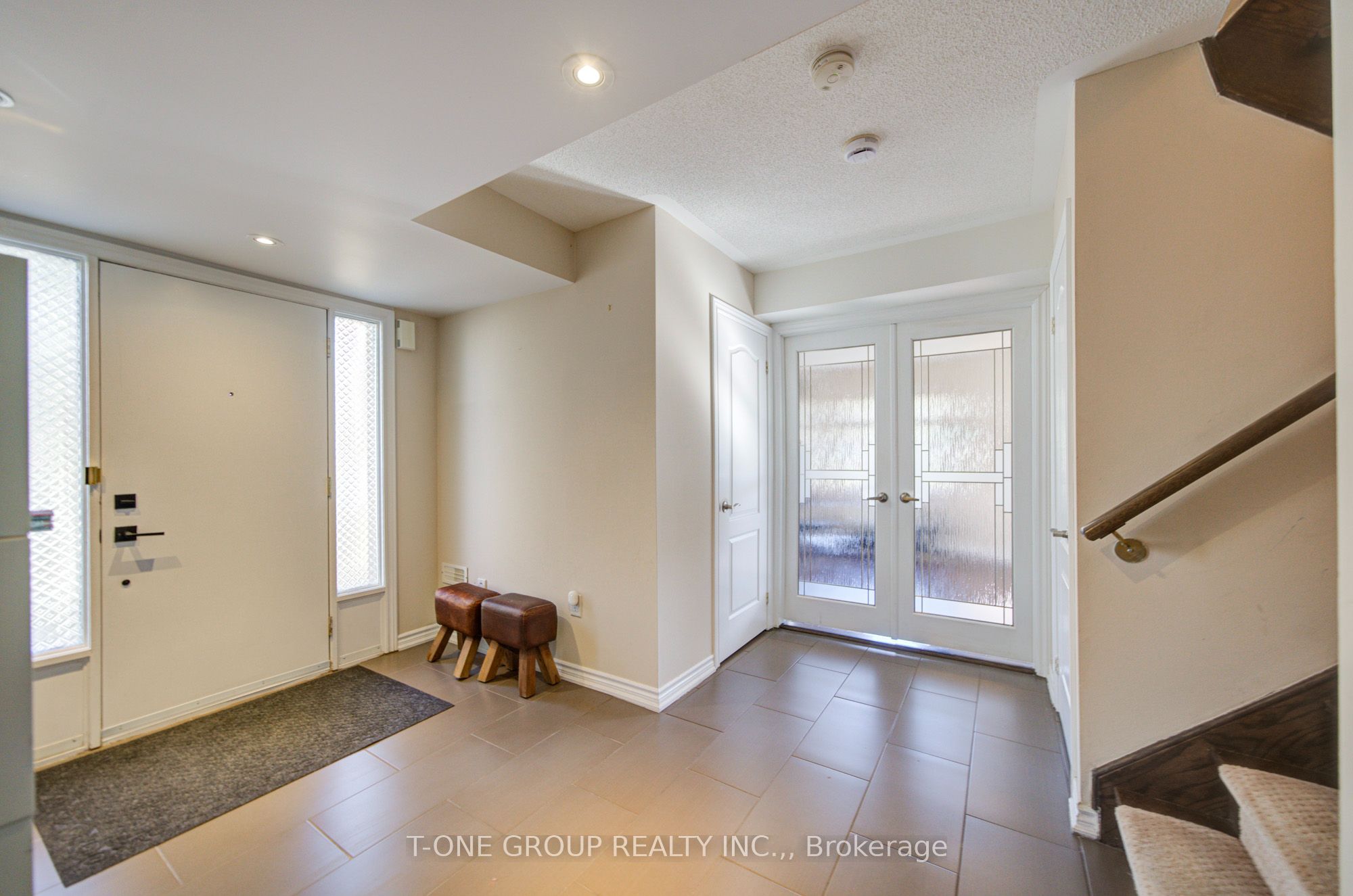 9133 Bayview Avenue 85 Property Photo 6