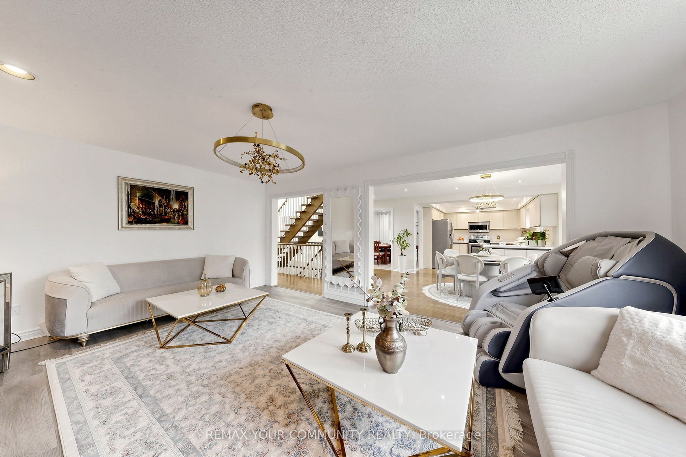 6 Bombay Court Property Photo 8