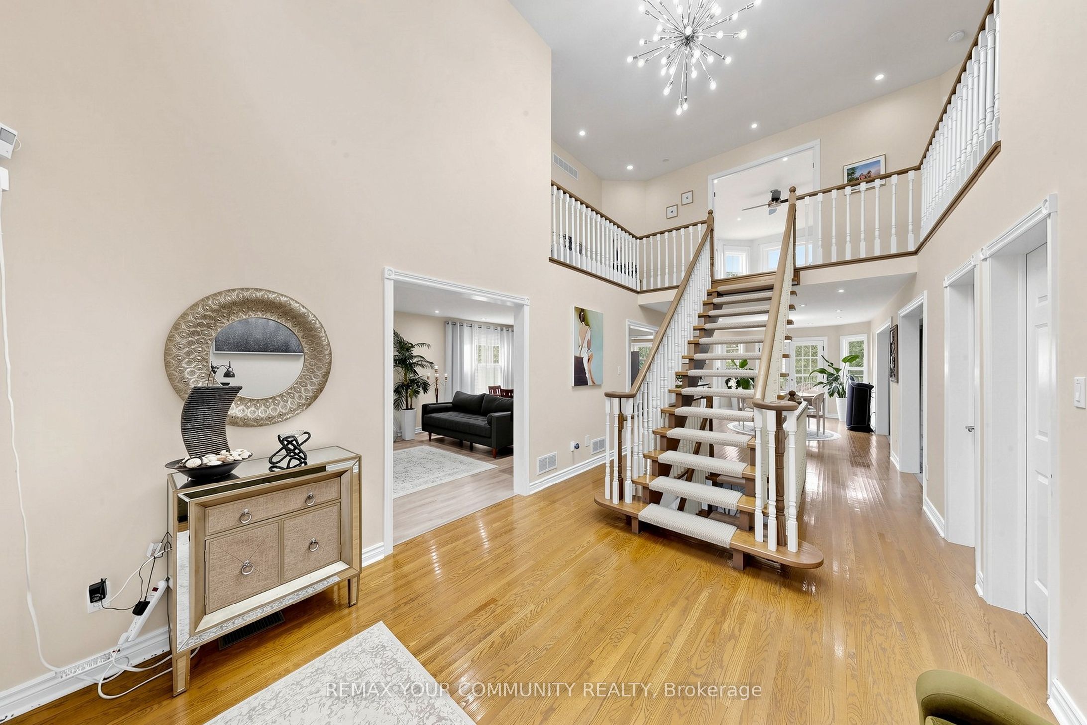 6 Bombay Court Property Photo 18