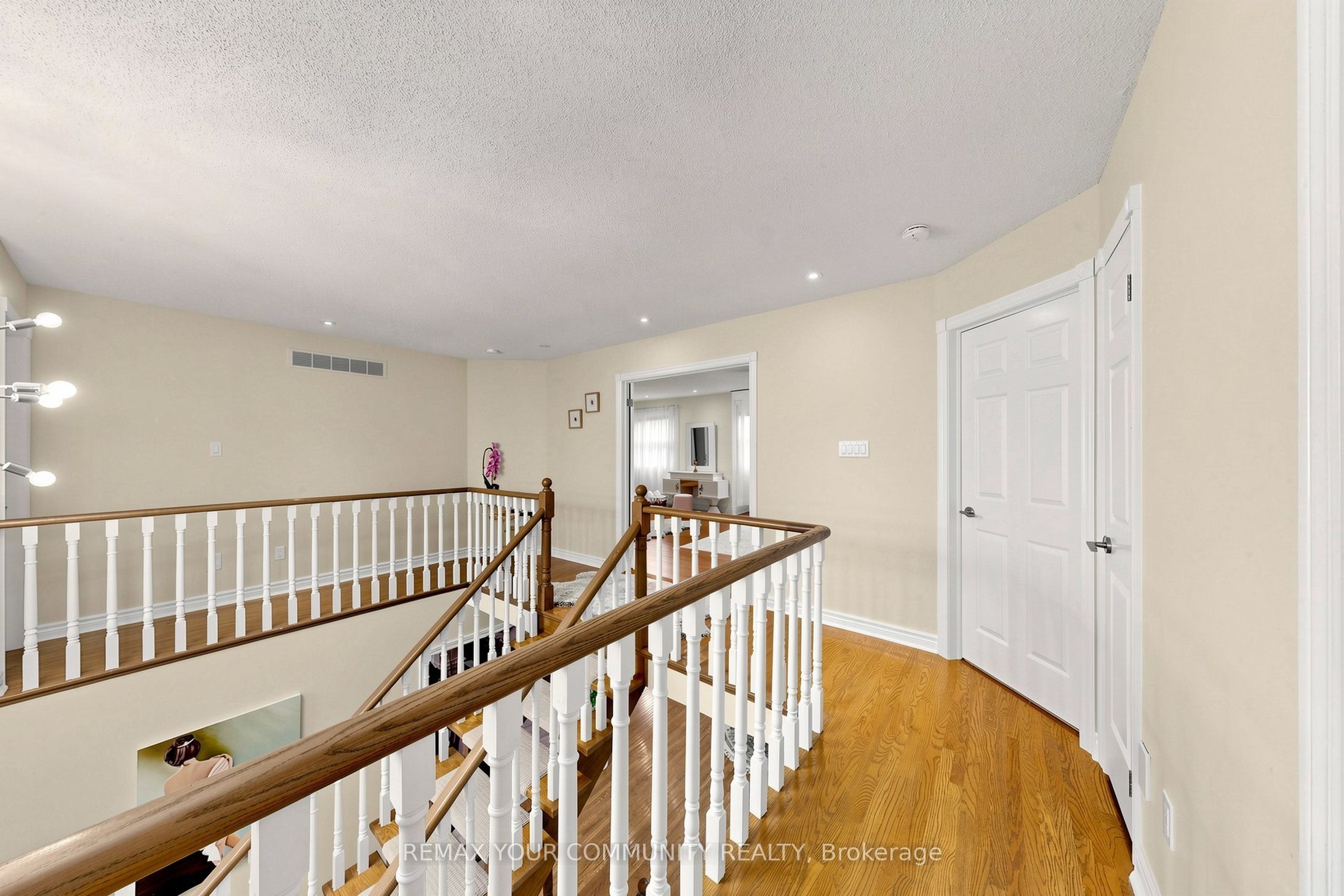 6 Bombay Court Property Photo 19