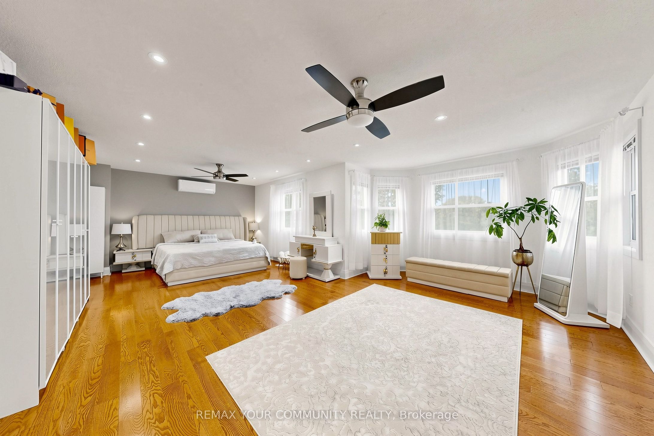 6 Bombay Court Property Photo 20