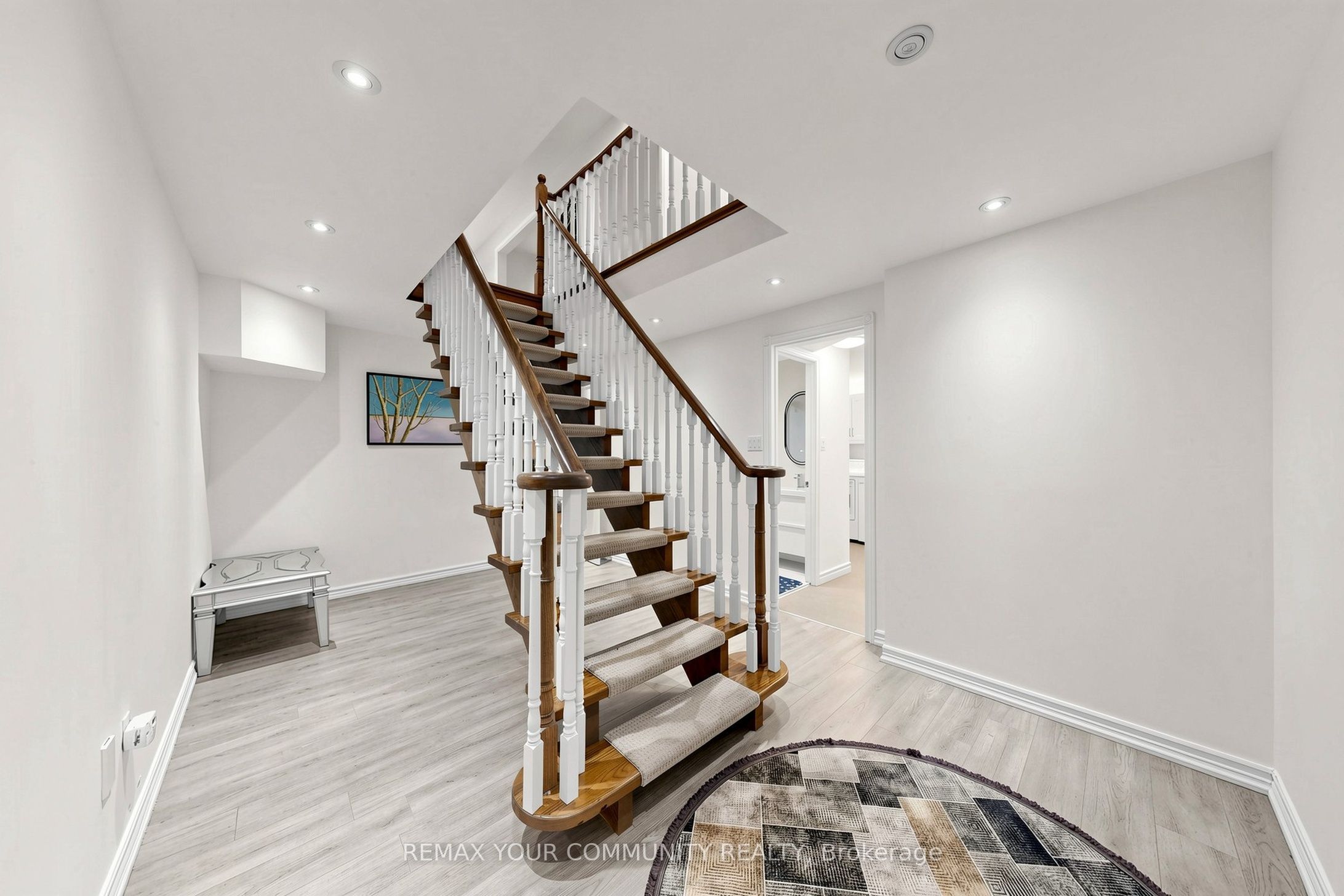 6 Bombay Court Property Photo 33