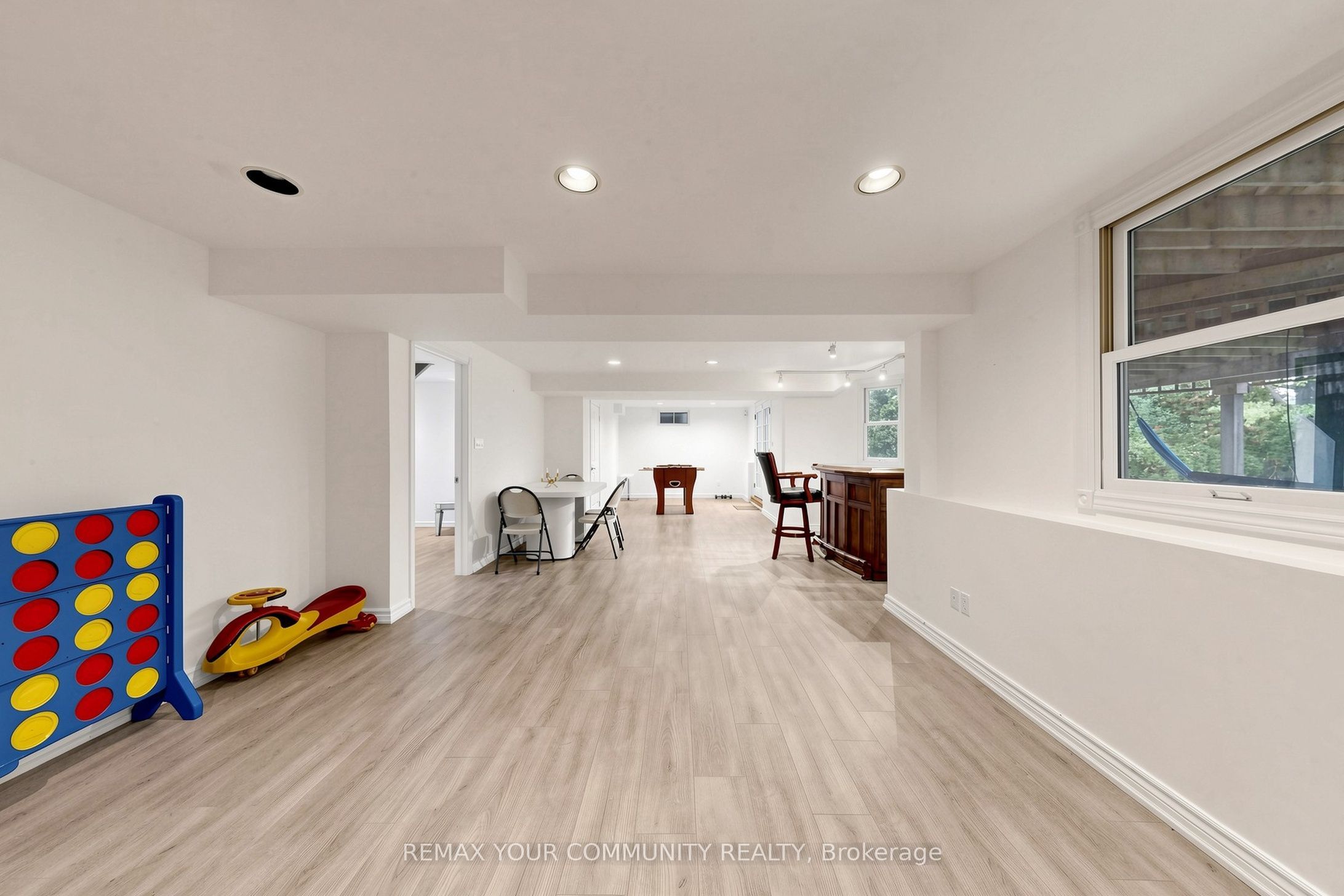 6 Bombay Court Property Photo 35