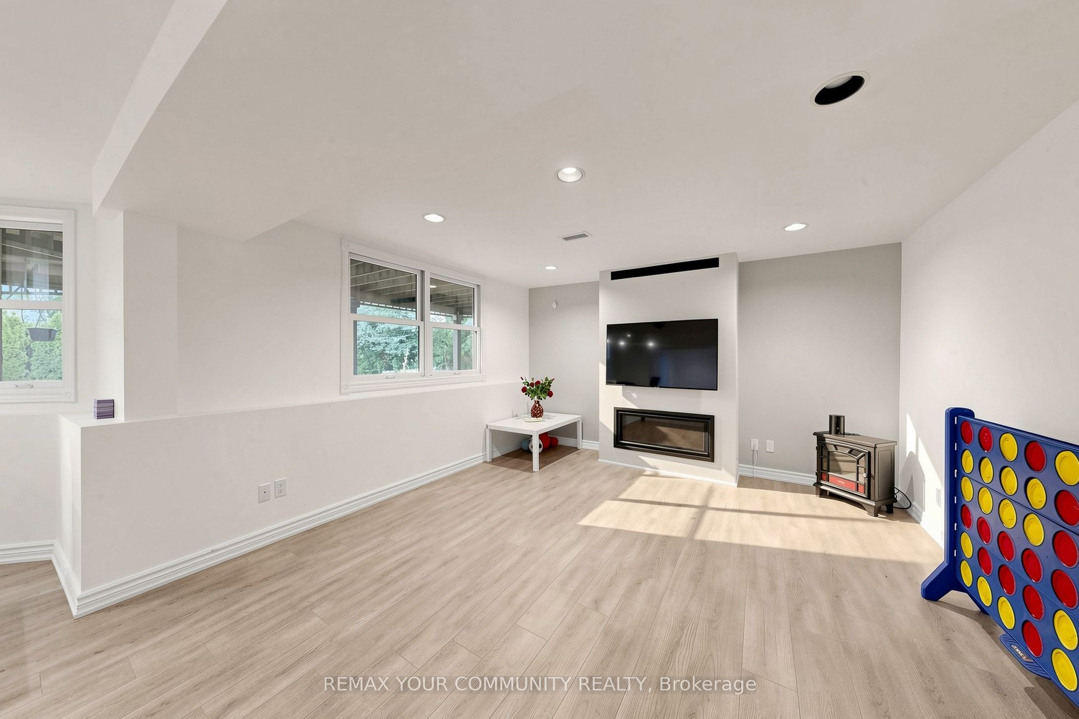 6 Bombay Court Property Photo 36