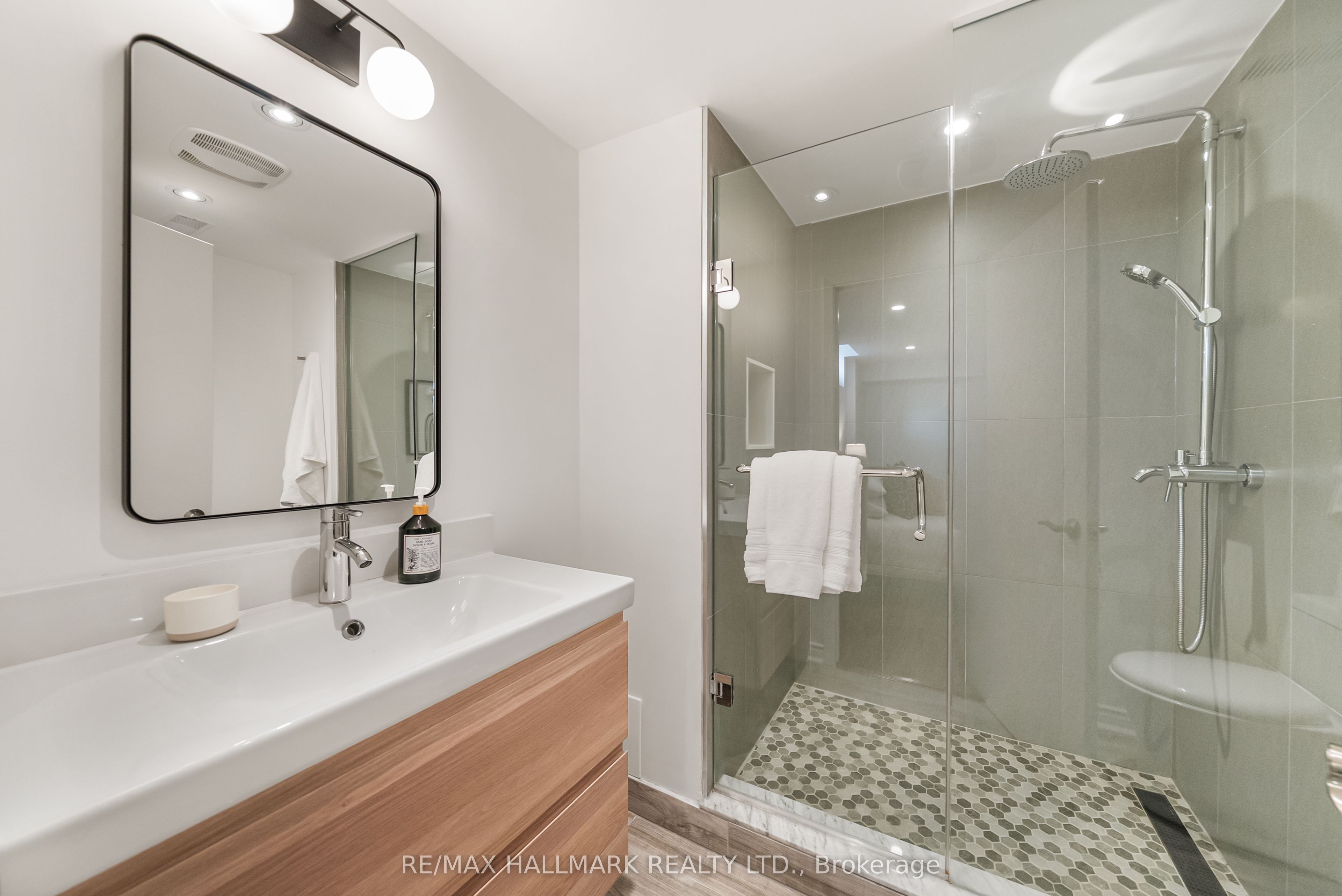 5 Chumleigh Crescent Property Photo 36