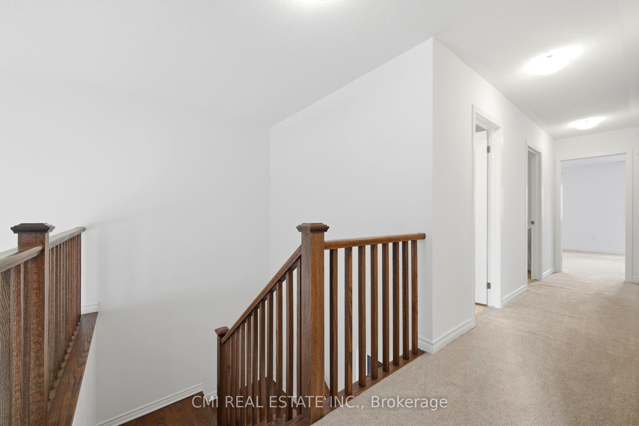 656 Newlove Street Property Photo 23