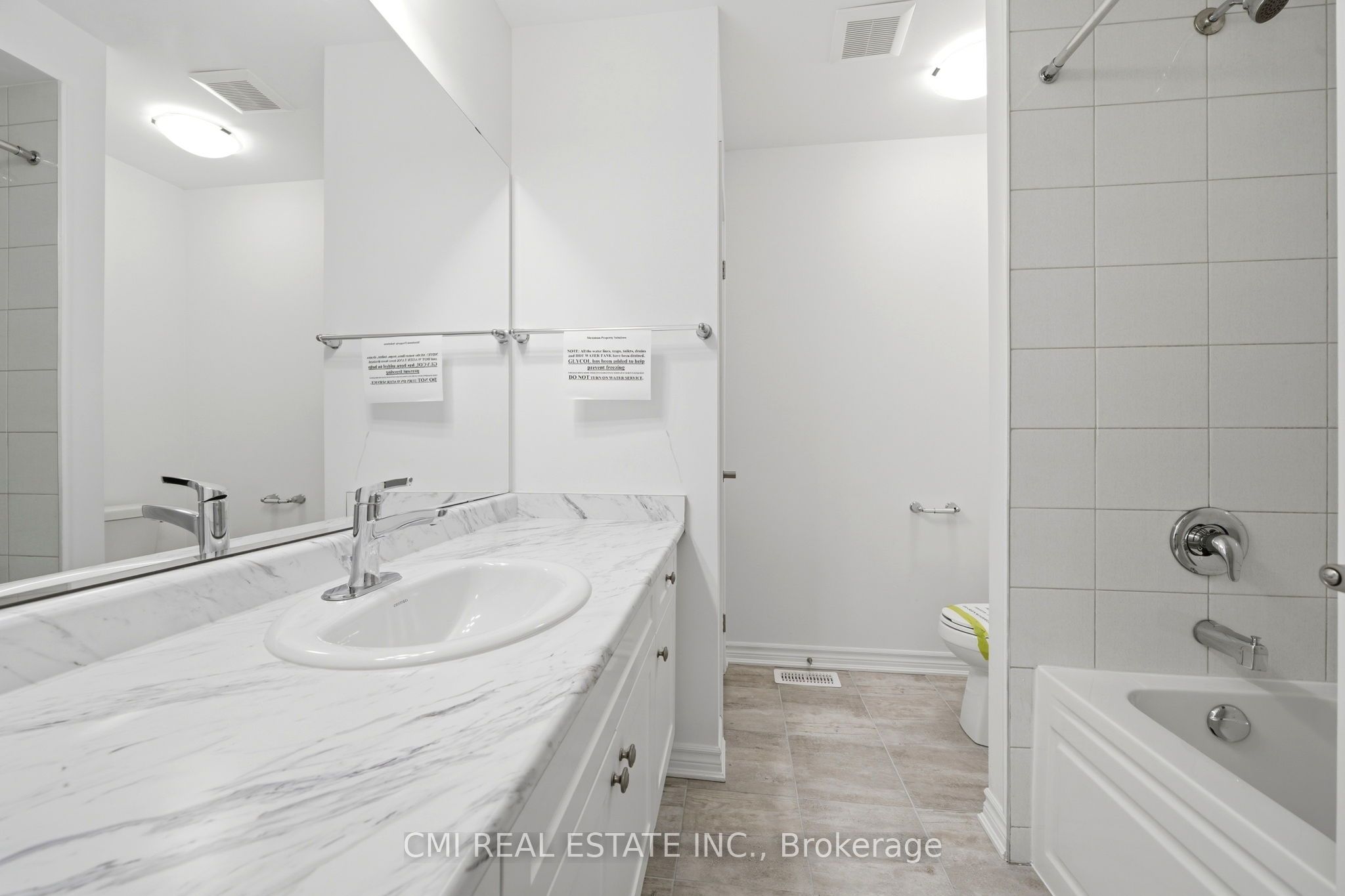 656 Newlove Street Property Photo 37