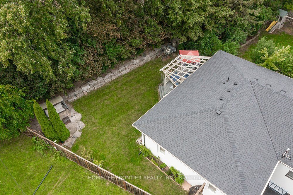 32 Davidson Road Property Photo 8