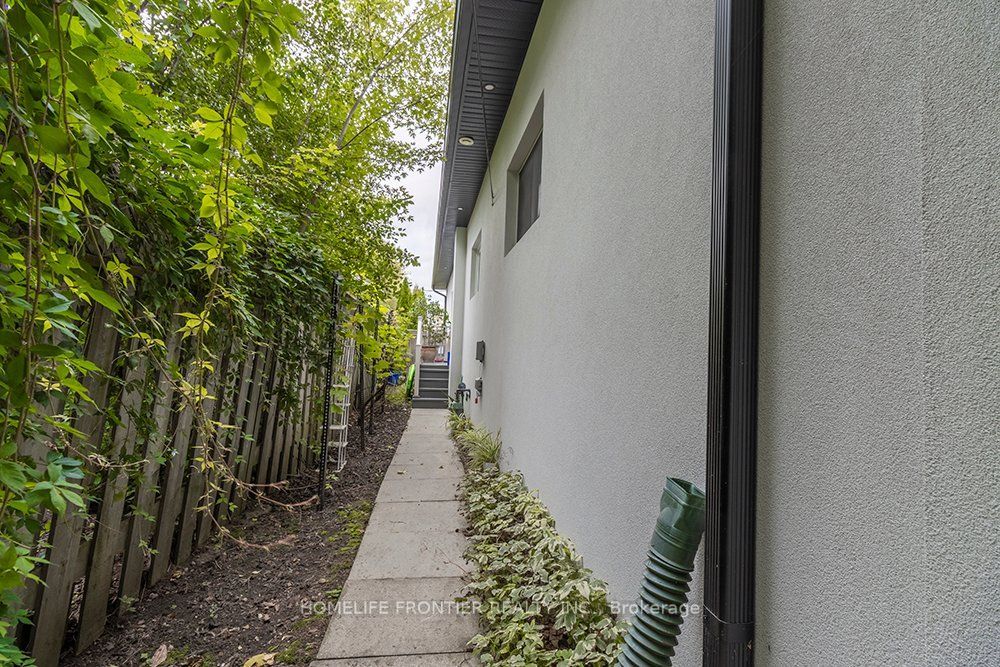 32 Davidson Road Property Photo 11