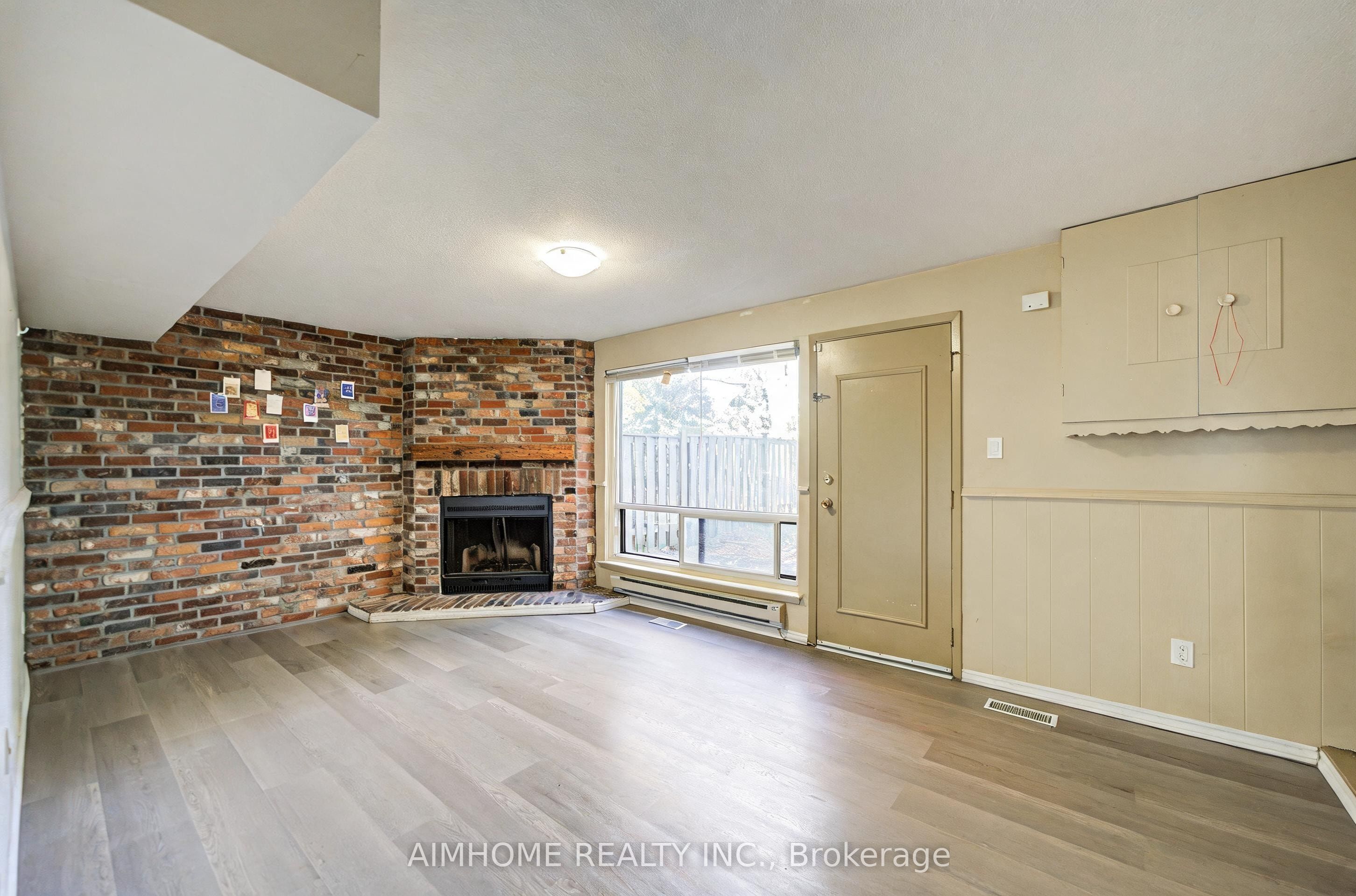 34 Stately Way Property Photo 28