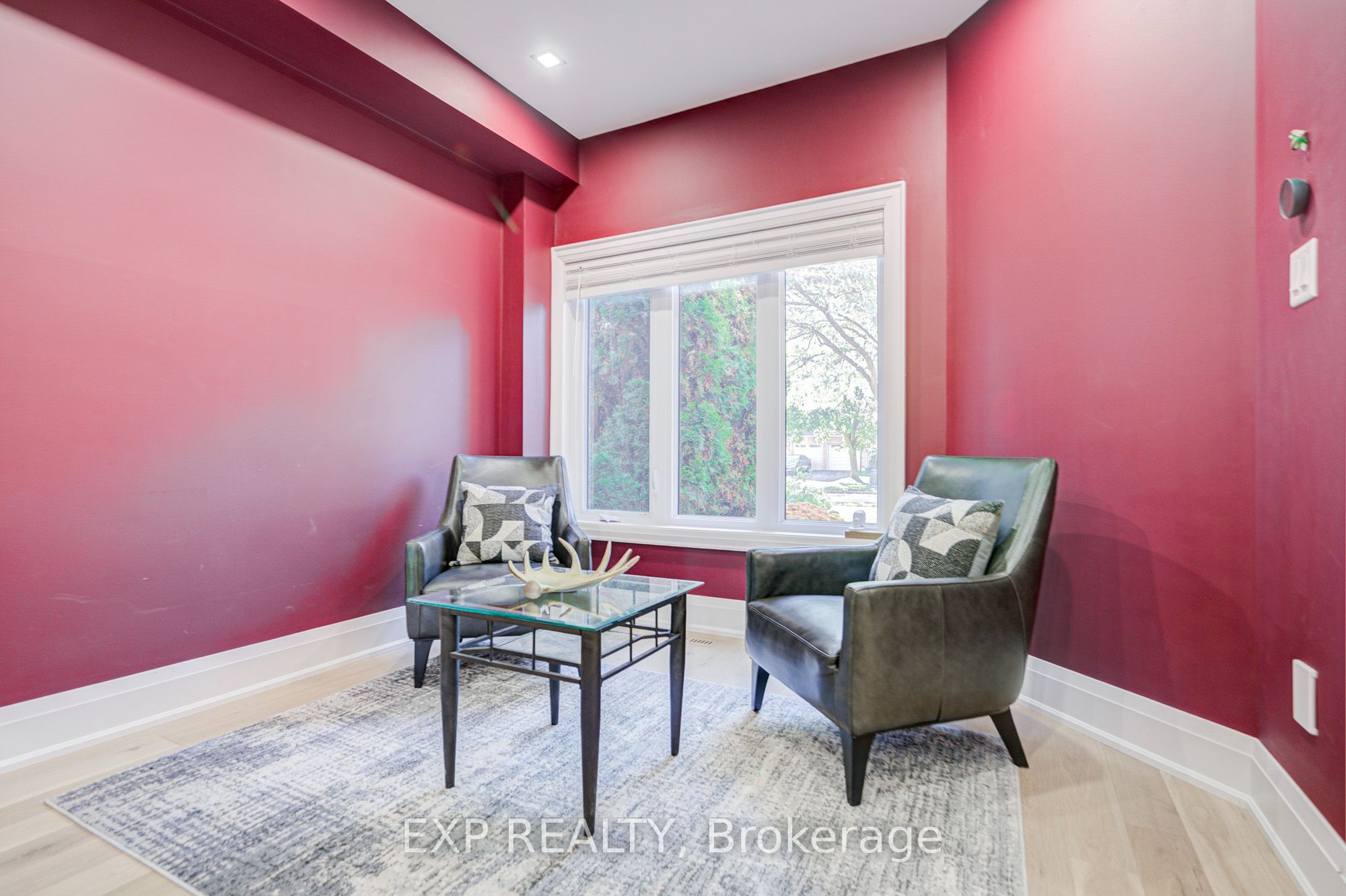779 Mclaren Street Property Photo 6