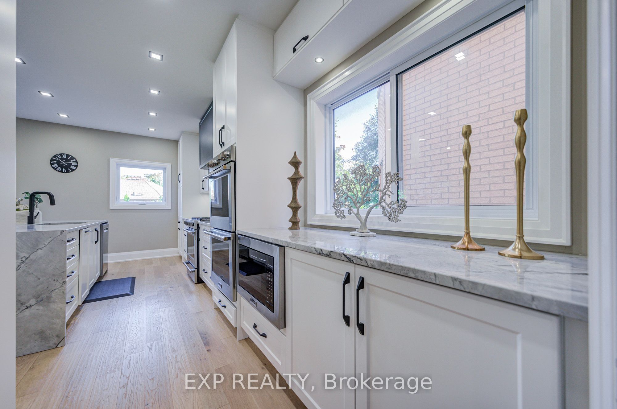 779 Mclaren Street Property Photo 11