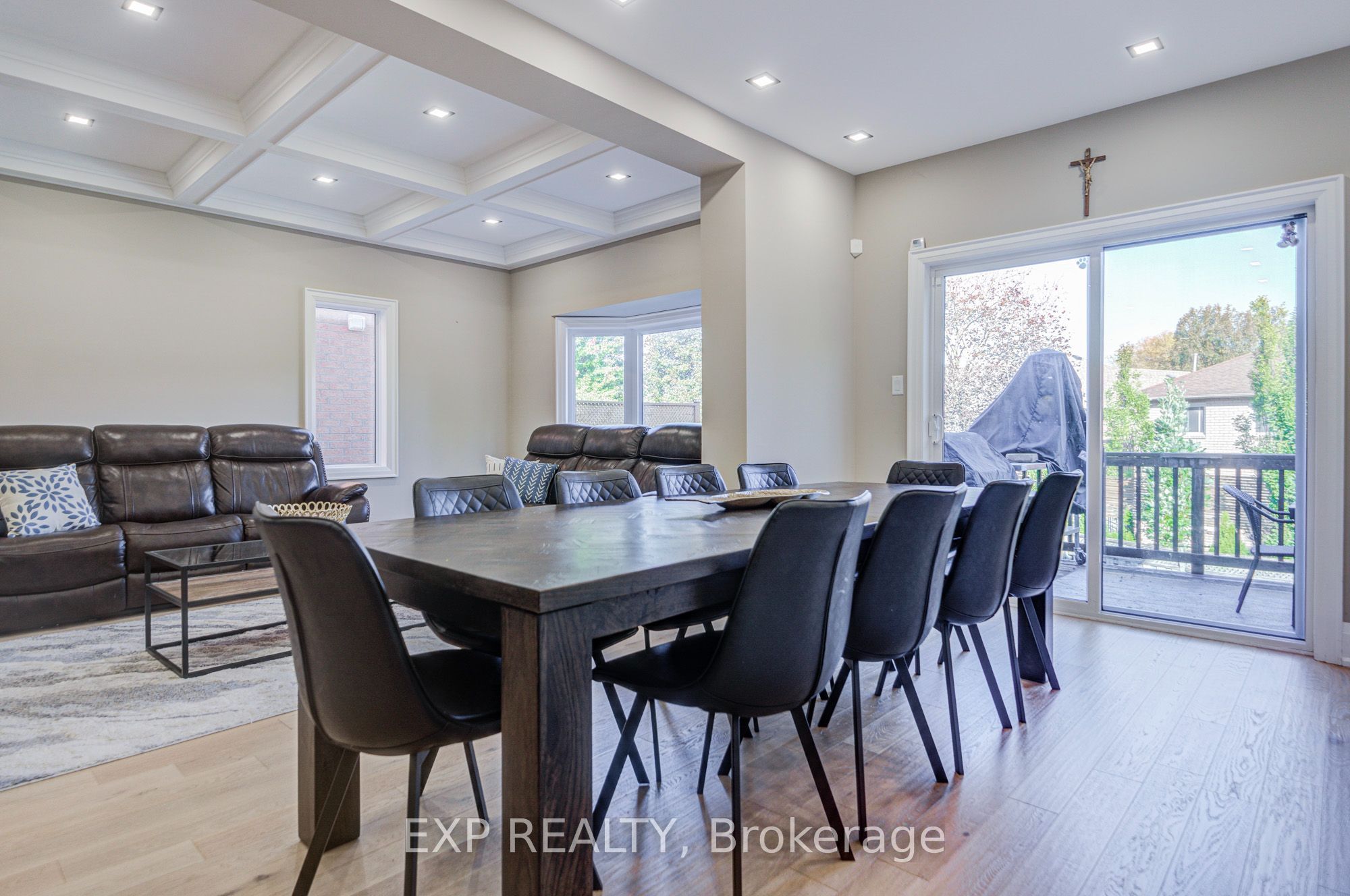 779 Mclaren Street Property Photo 16