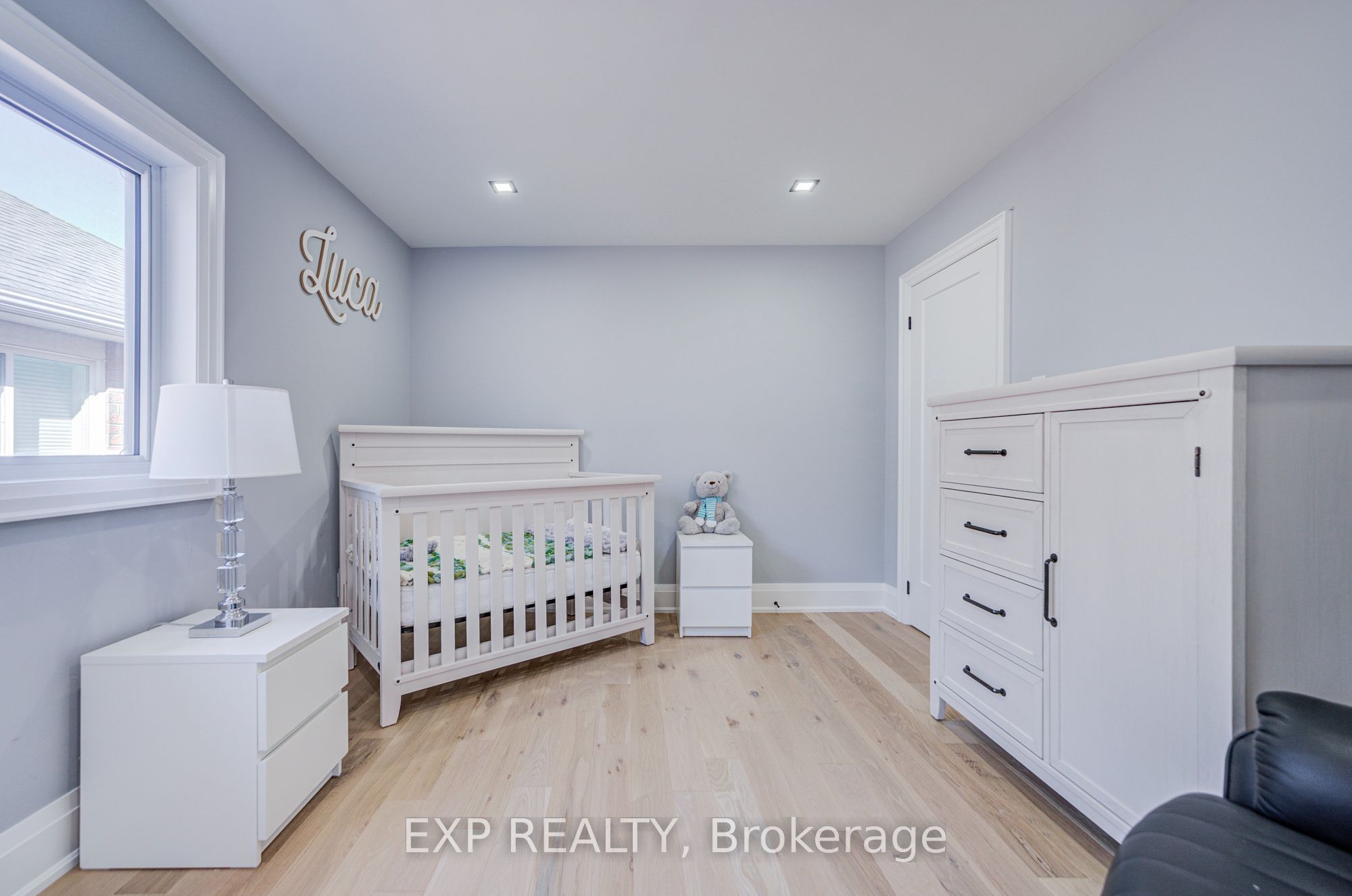779 Mclaren Street Property Photo 32
