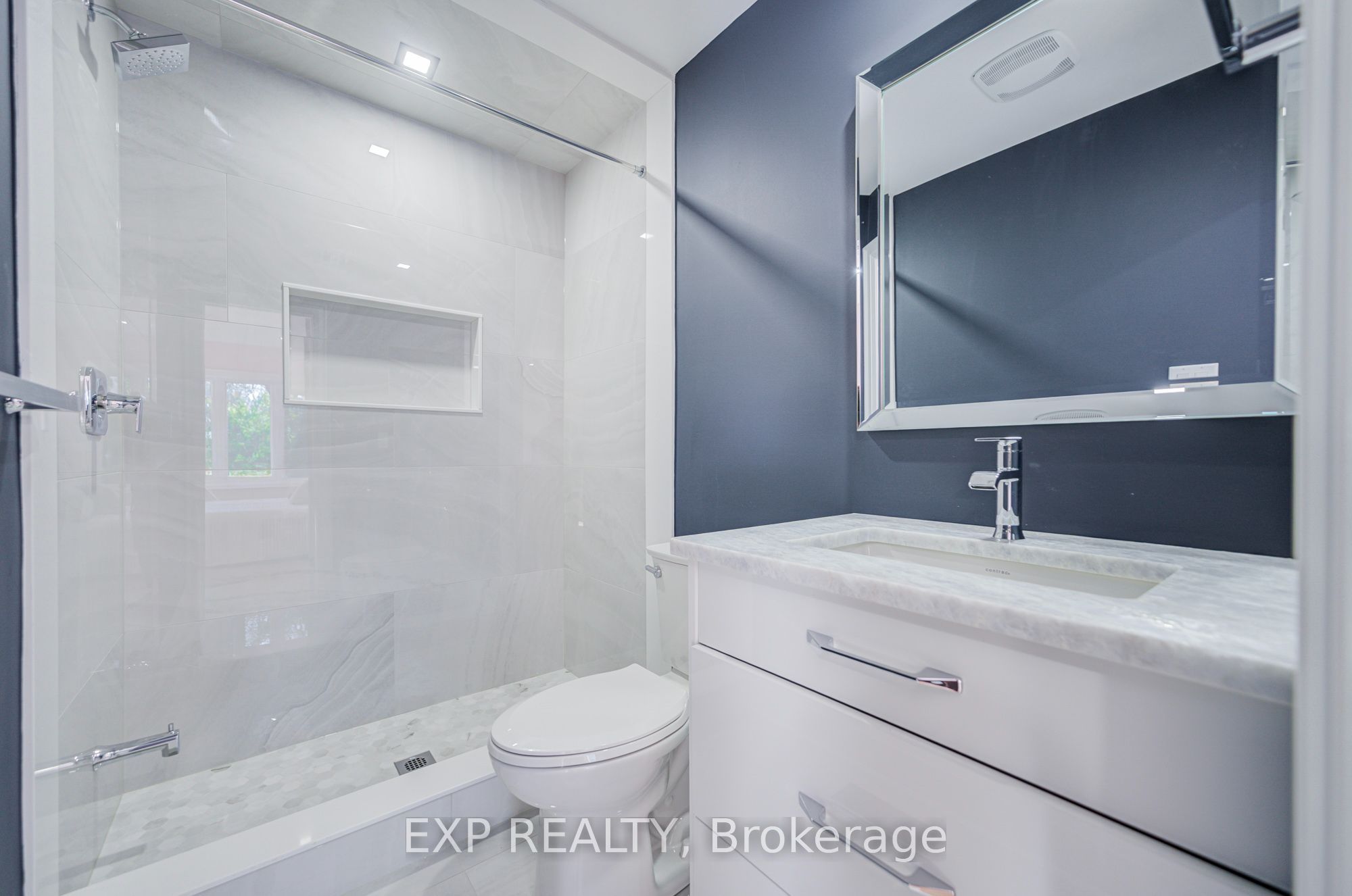 779 Mclaren Street Property Photo 42