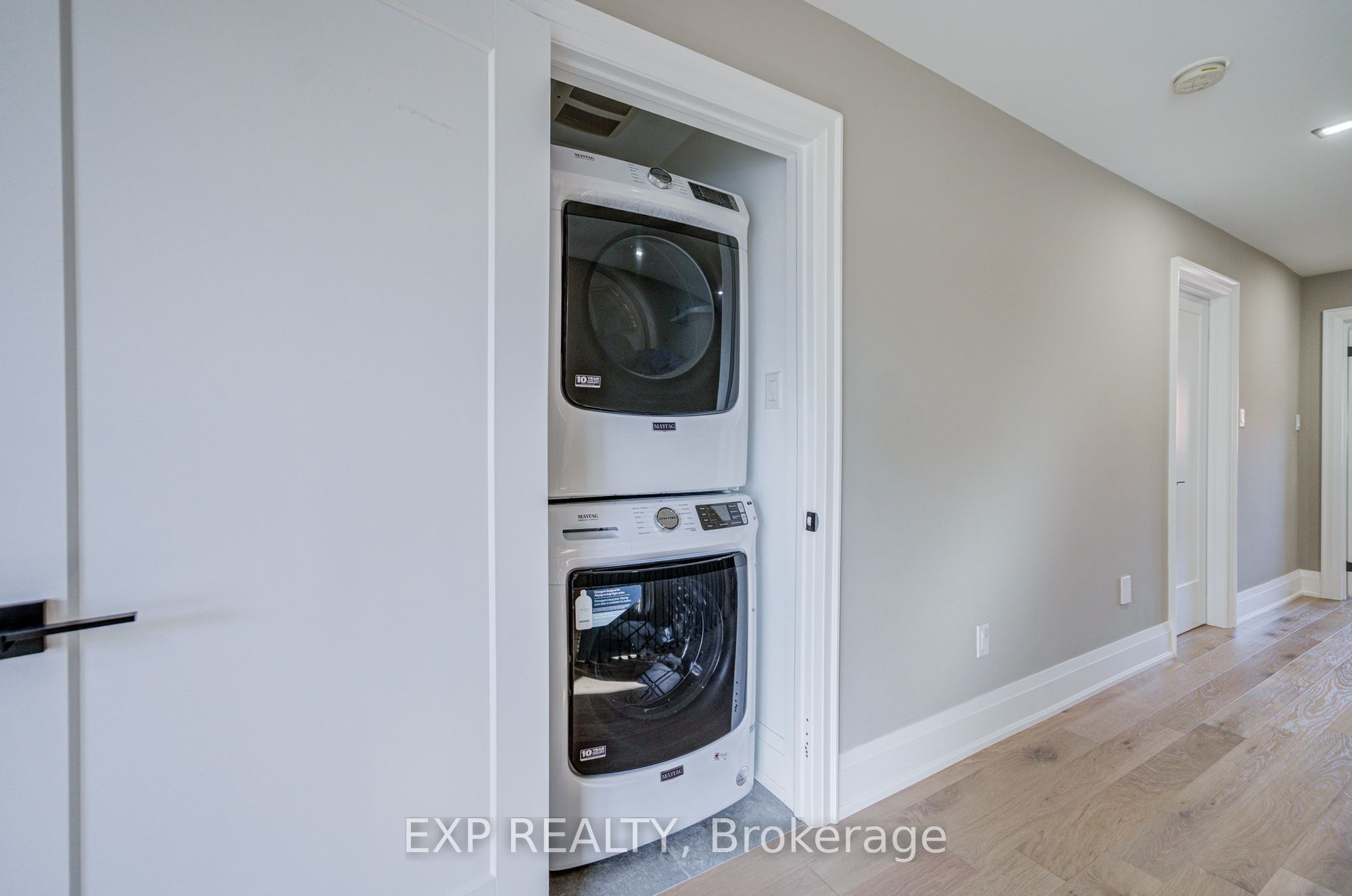 779 Mclaren Street Property Photo 44