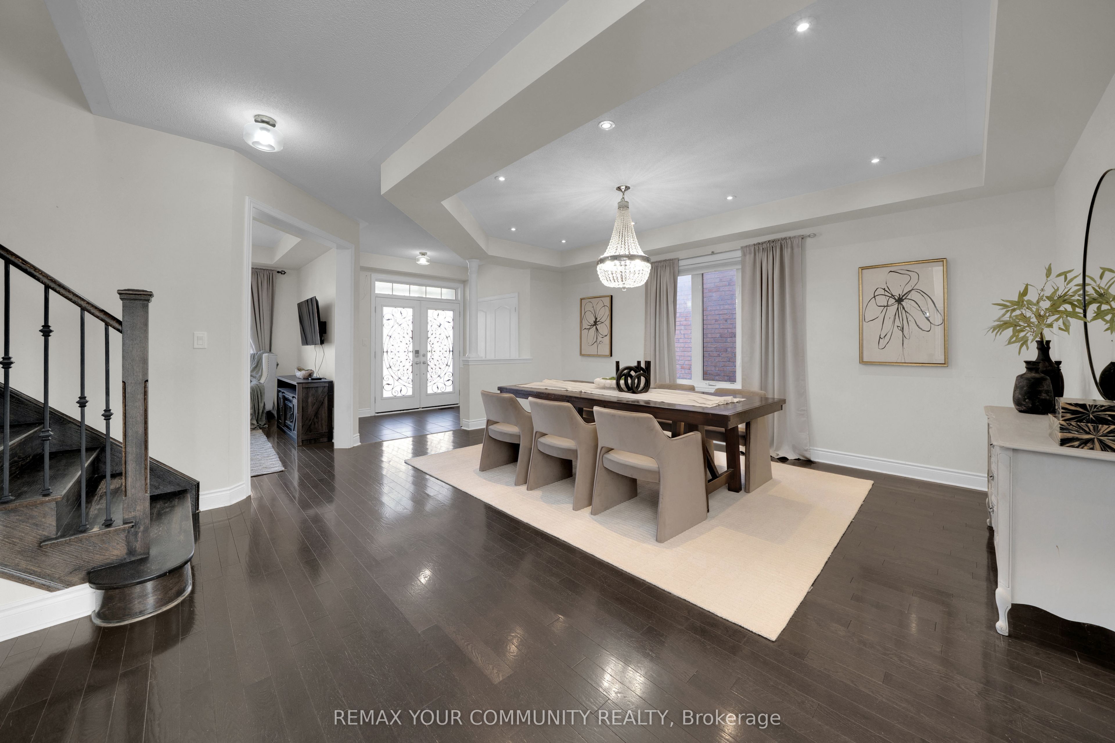 1042 Wilbur Pipher Circle Property Photo 6