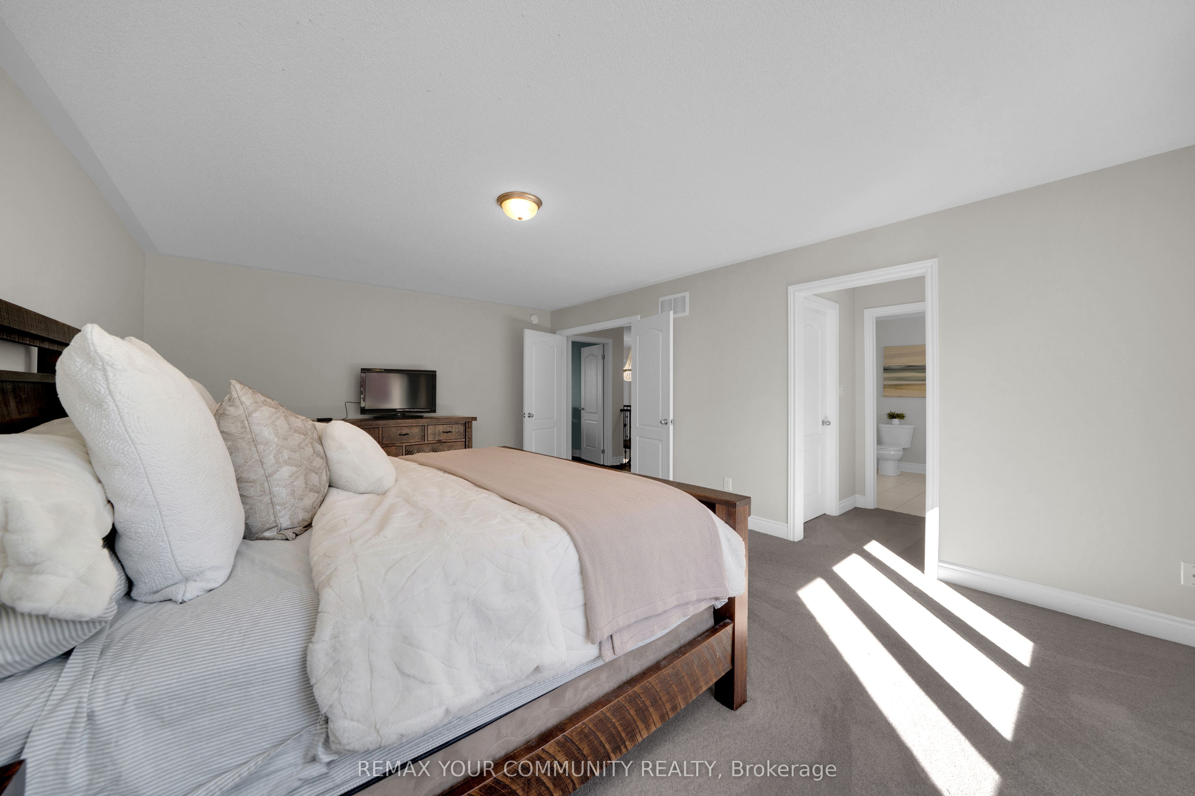 1042 Wilbur Pipher Circle Property Photo 21