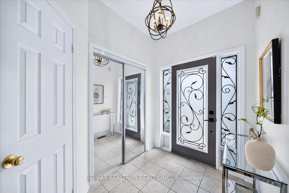 106 Lowther Avenue Property Photo 8