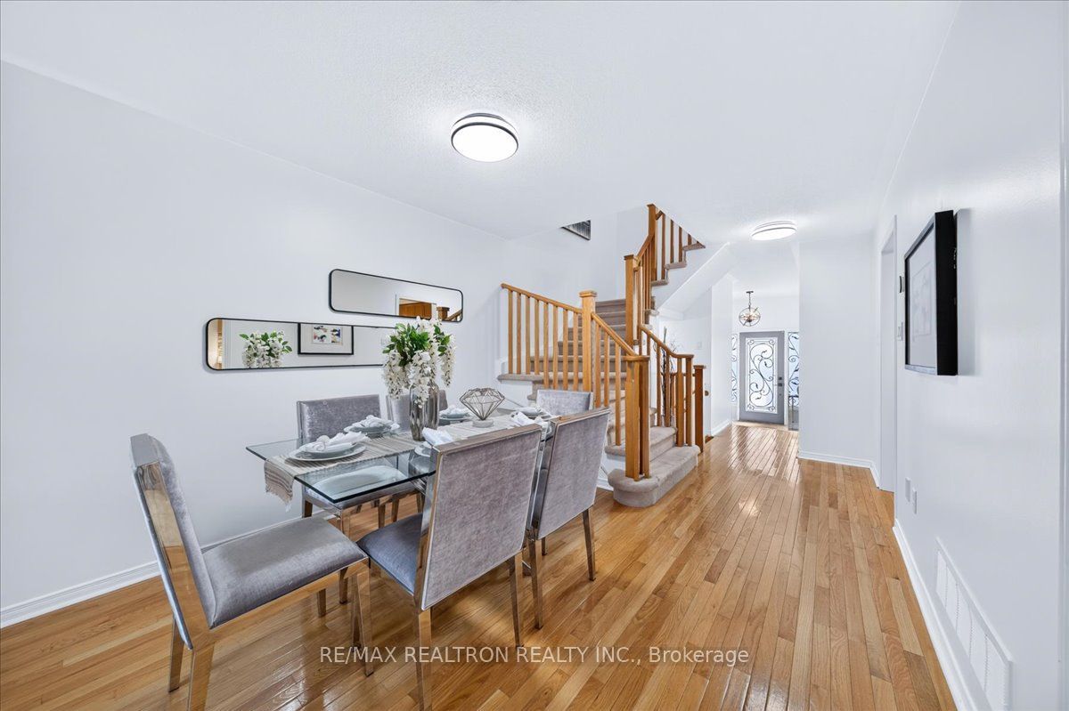106 Lowther Avenue Property Photo 11