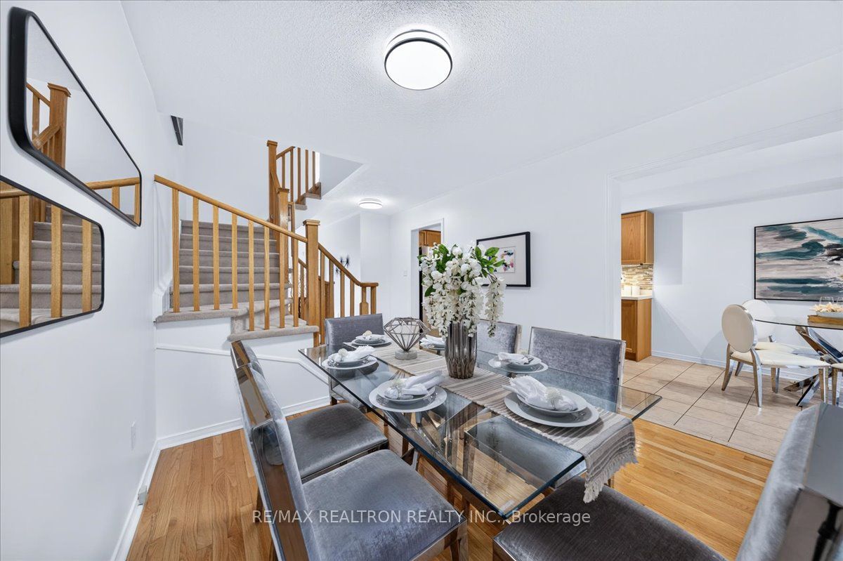 106 Lowther Avenue Property Photo 12