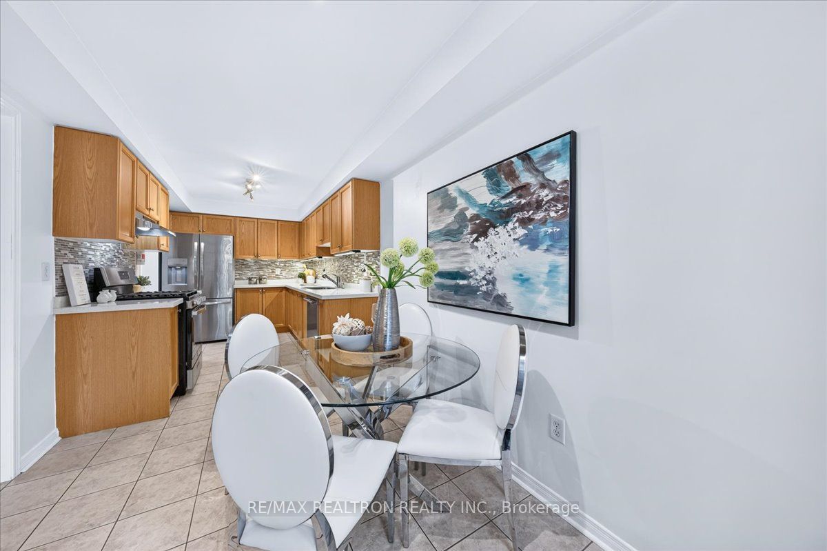 106 Lowther Avenue Property Photo 20