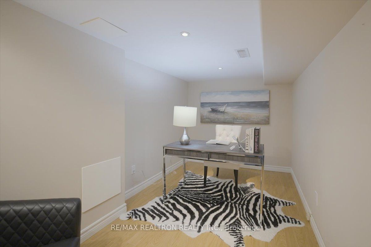 106 Lowther Avenue Property Photo 43