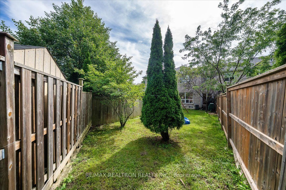 106 Lowther Avenue Property Photo 50