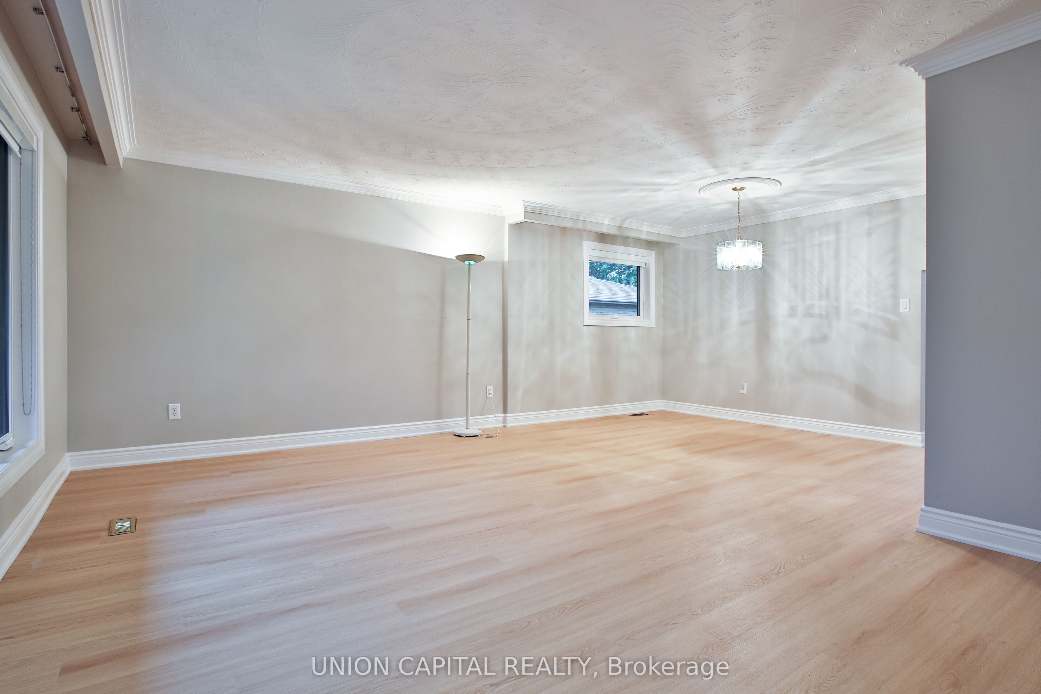 131 Romfield Circuit Upper Property Photo 19