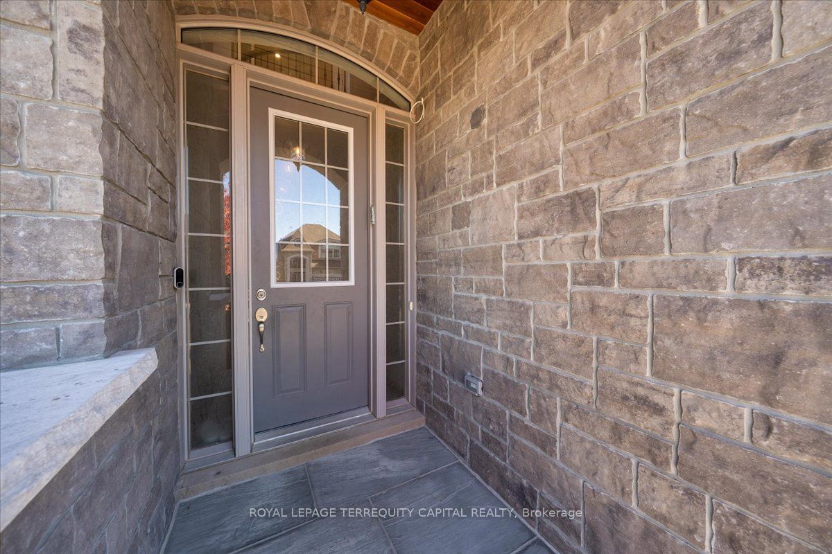 613 Clifford Perry Place Property Photo 3
