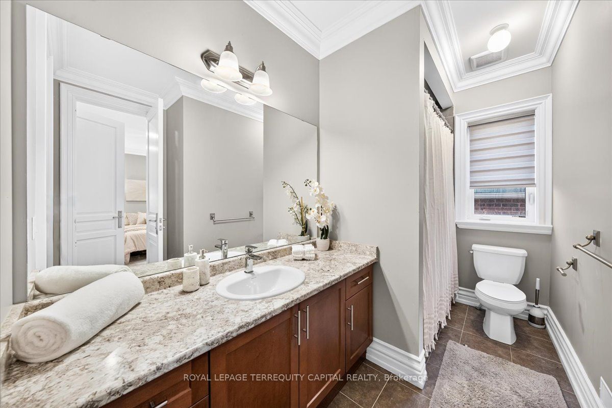 613 Clifford Perry Place Property Photo 38