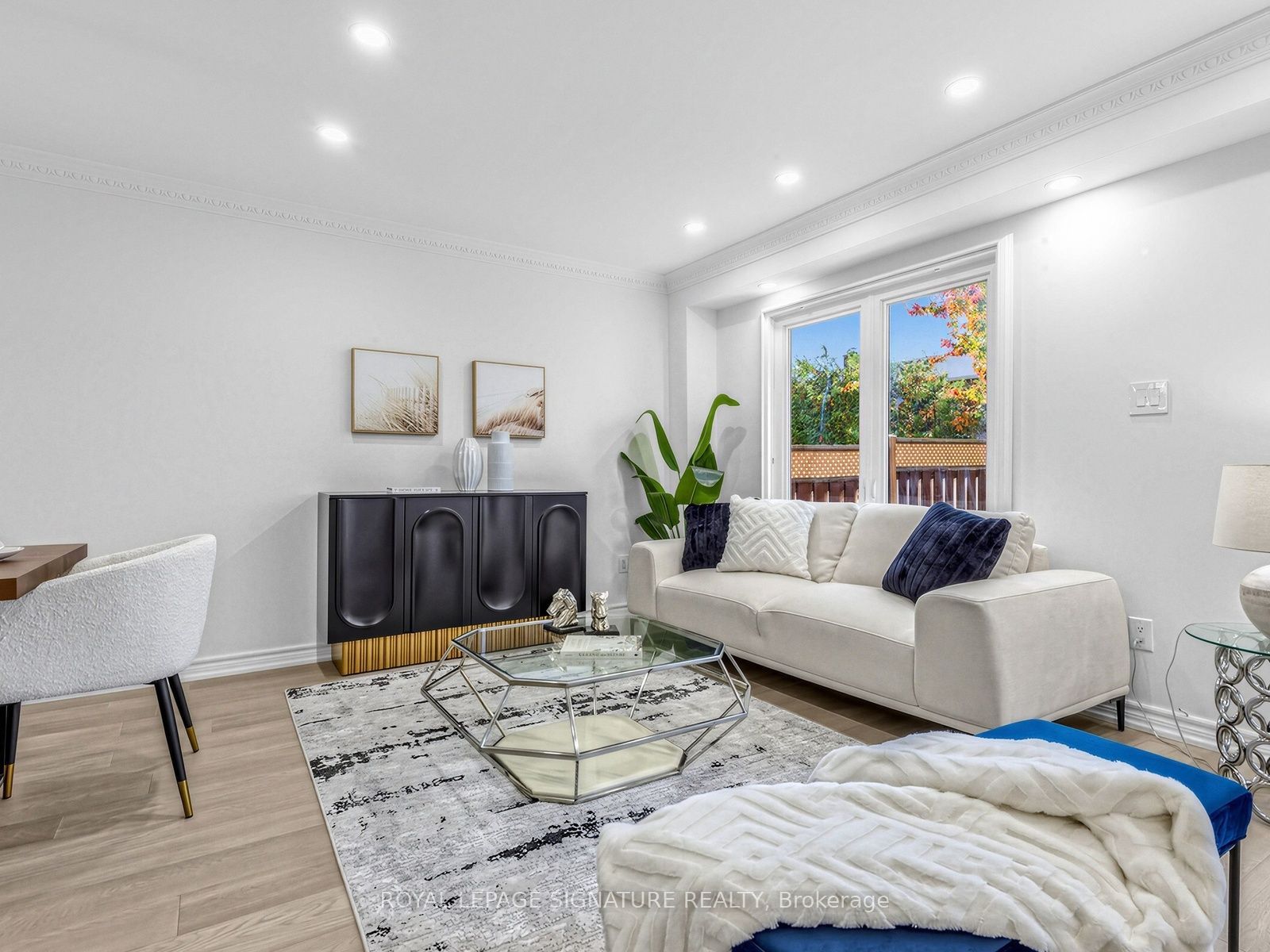 12 Strathmore Drive Property Photo 10
