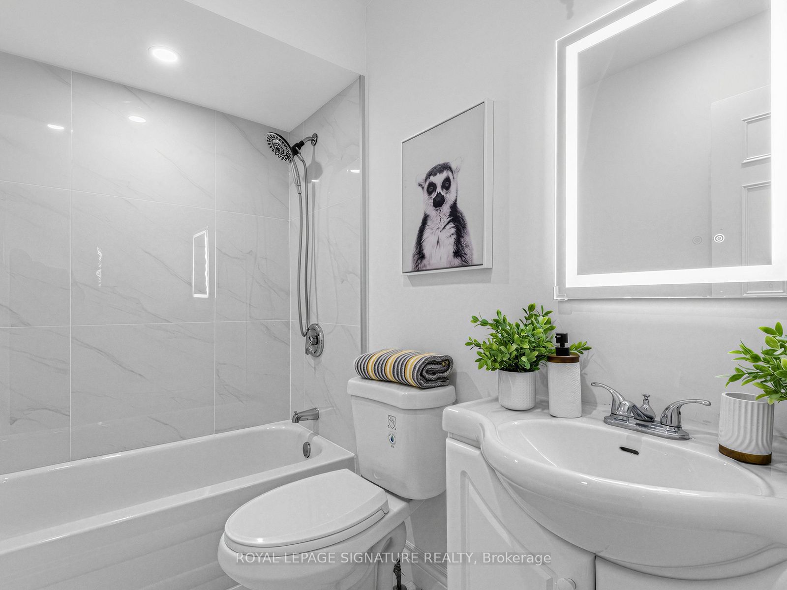 12 Strathmore Drive Property Photo 23