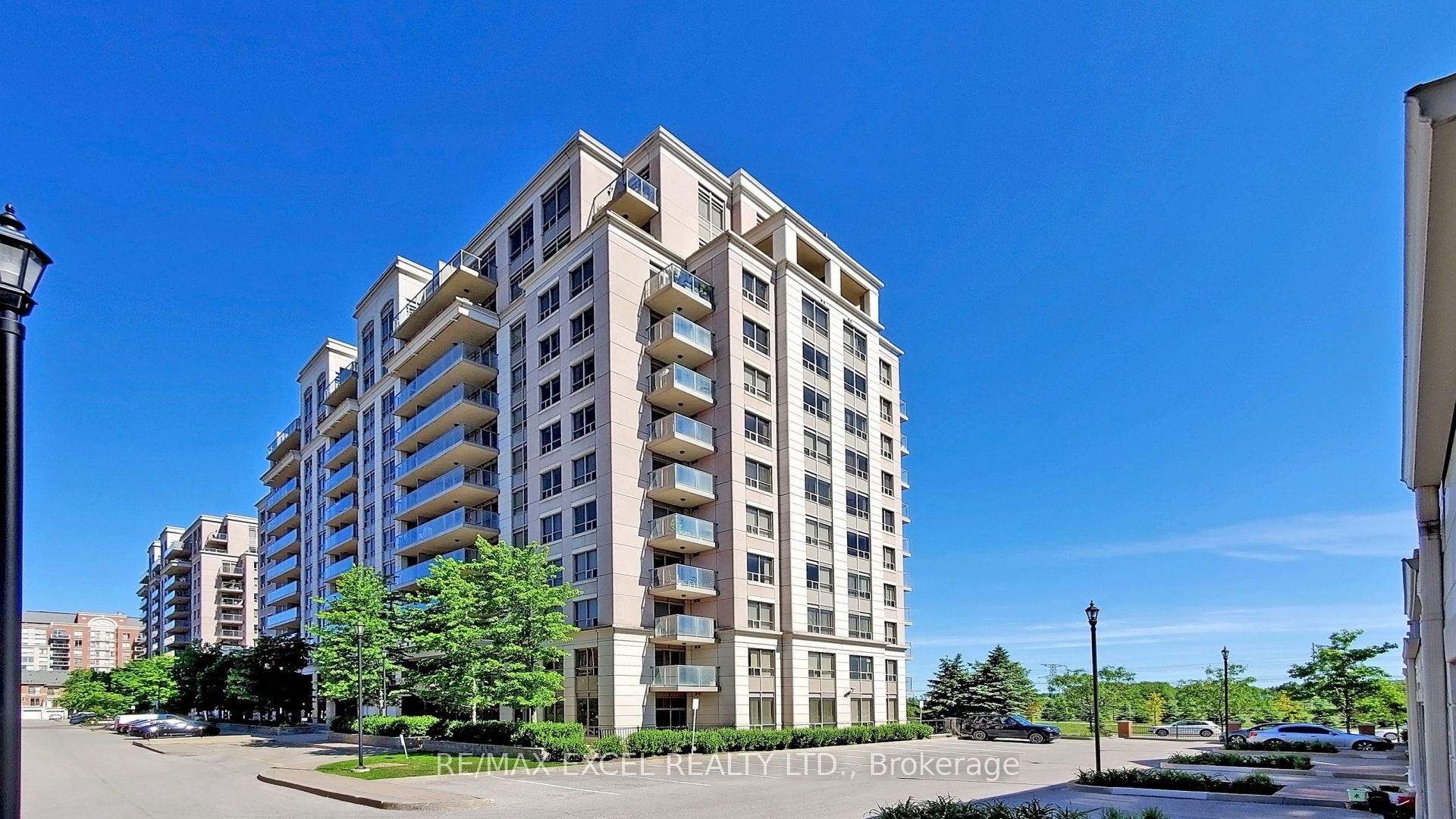 37 Galleria Parkway 202 Property Photo 1