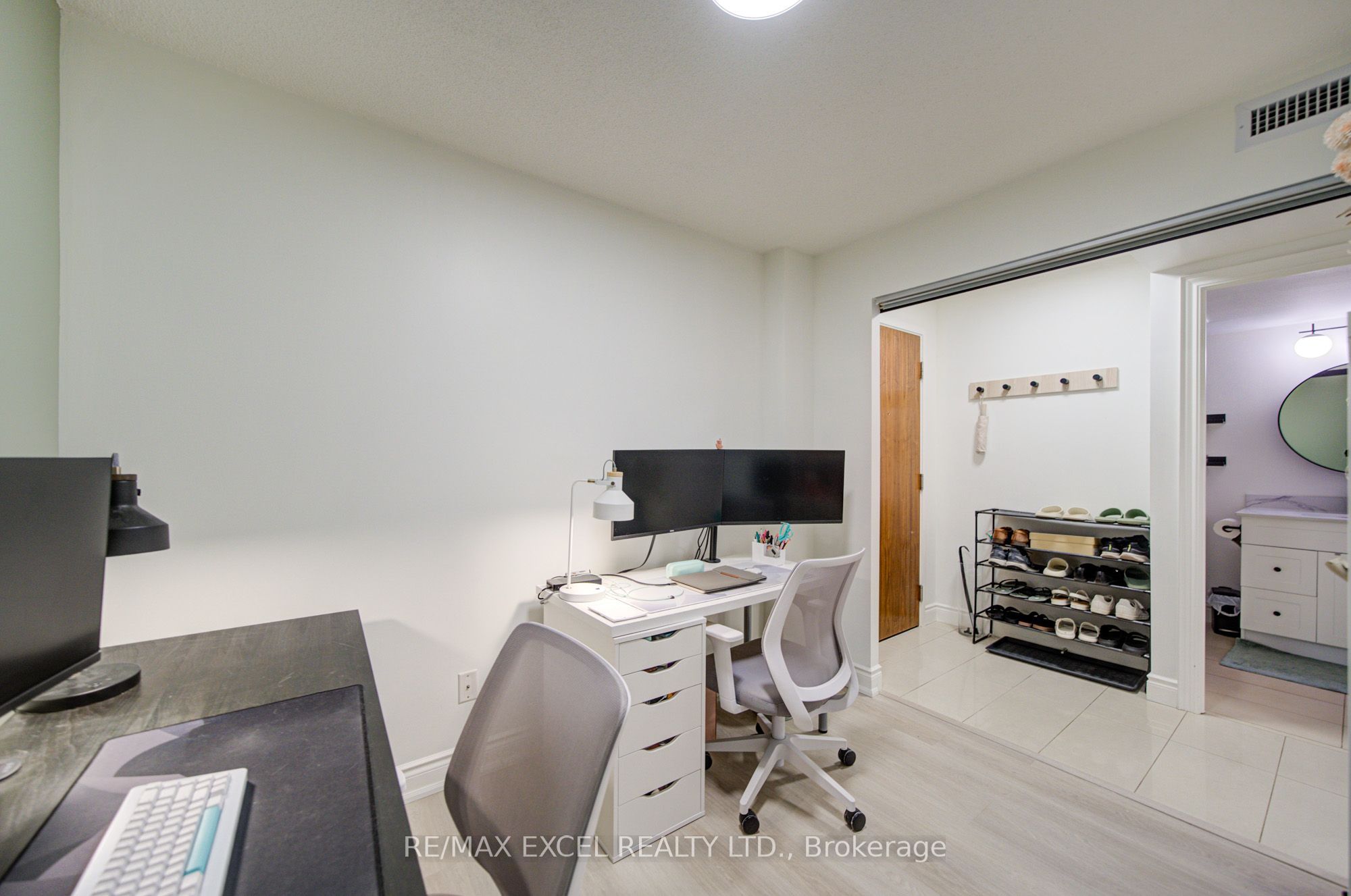 37 Galleria Parkway 202 Property Photo 14