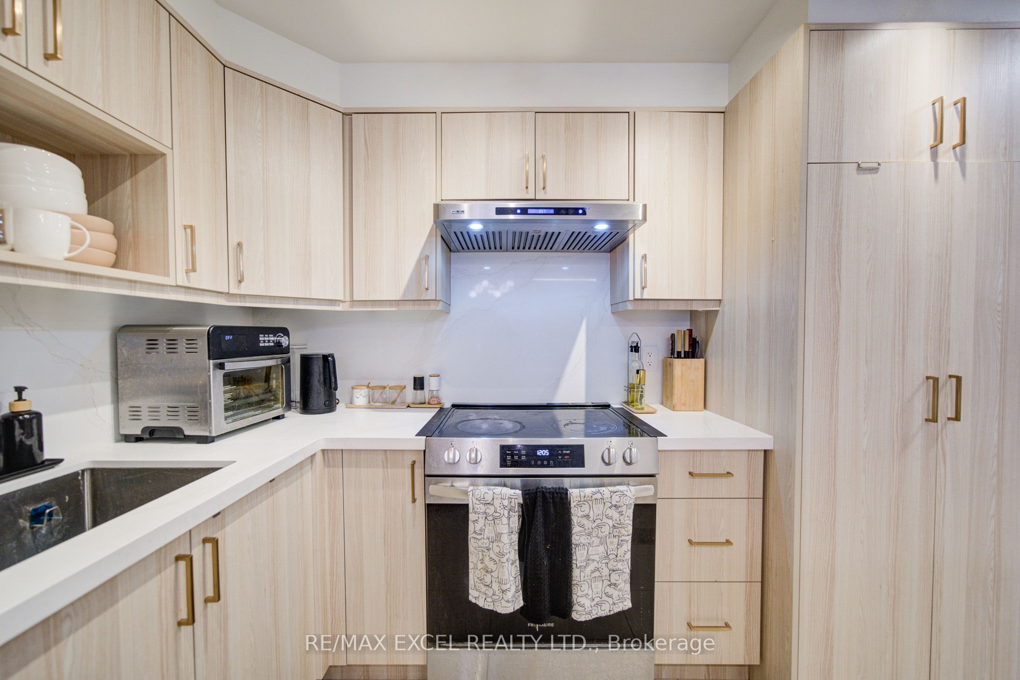 37 Galleria Parkway 202 Property Photo 19