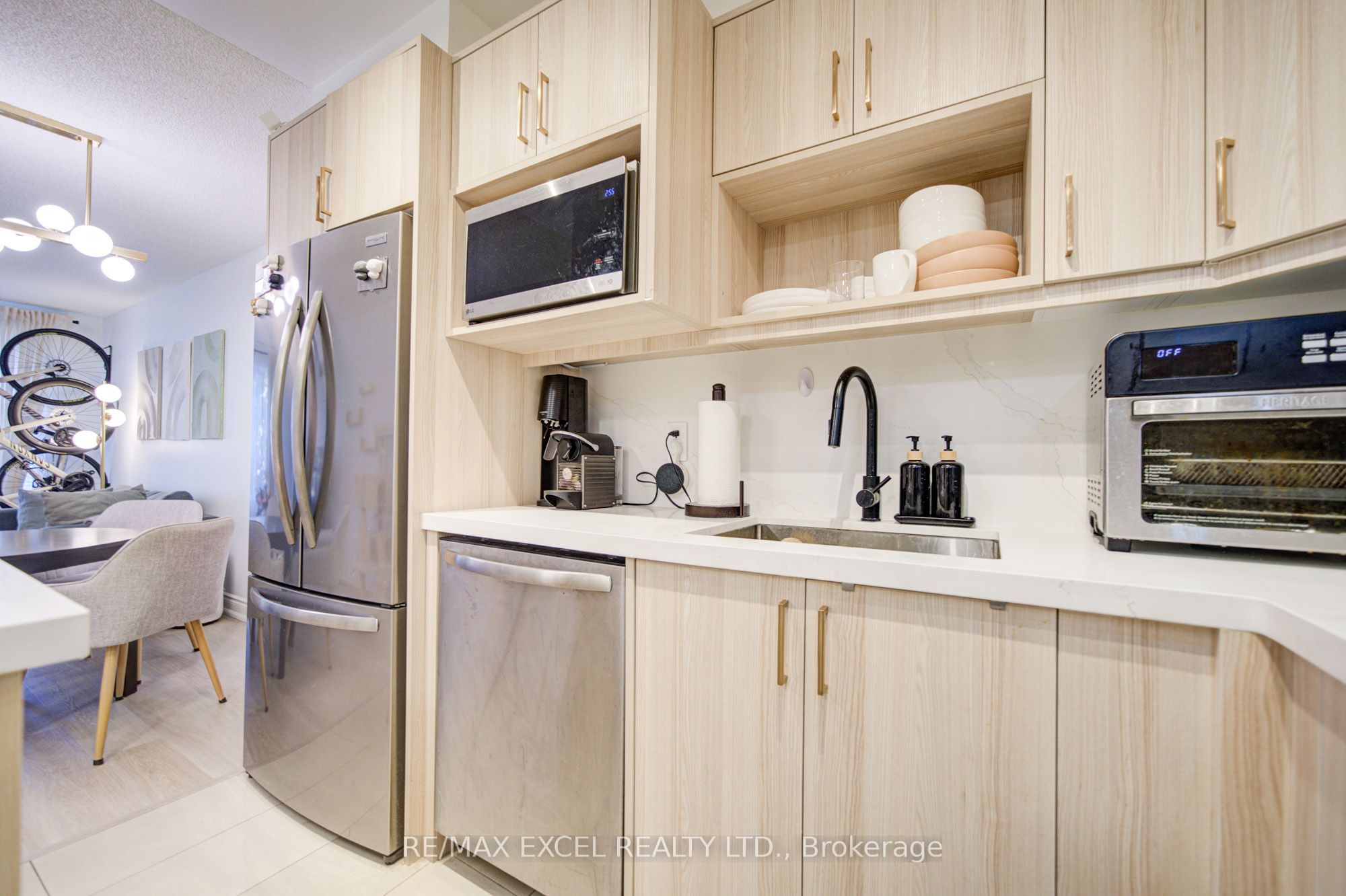 37 Galleria Parkway 202 Property Photo 20