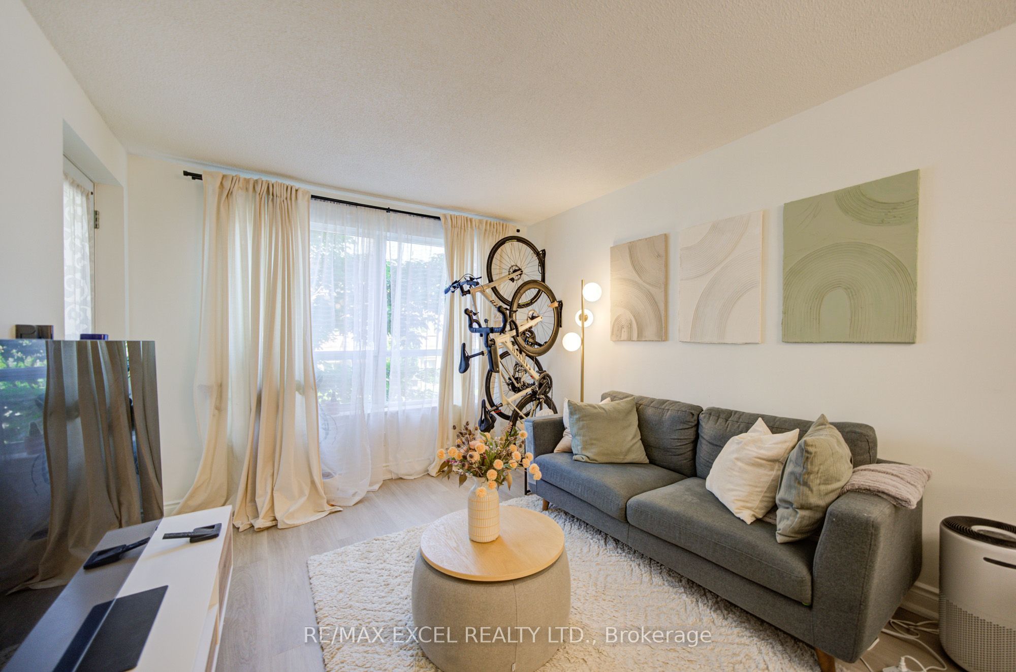 37 Galleria Parkway 202 Property Photo 28